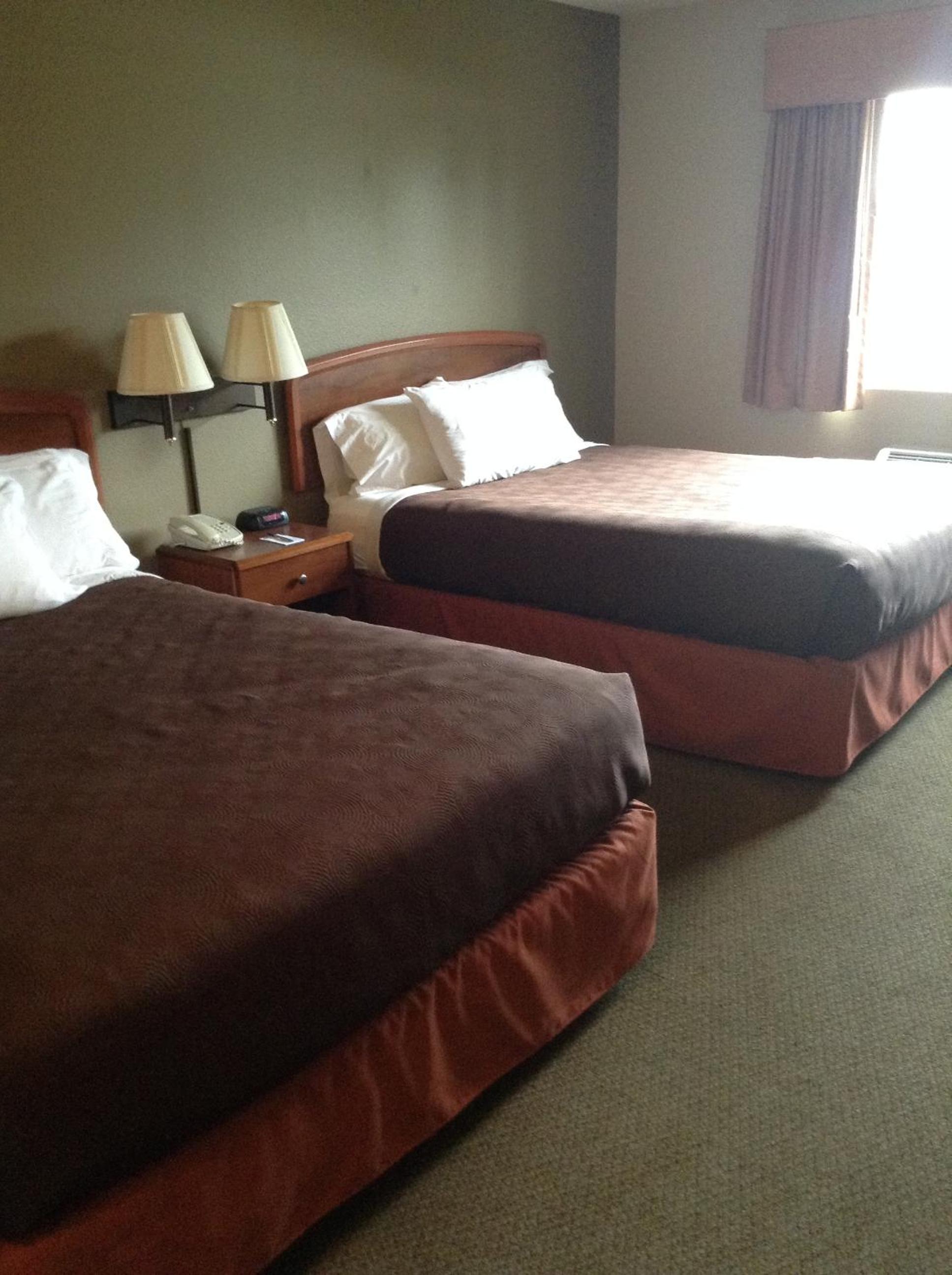 Deluxe Queen Room - Mobility Access/Non-Smoking photo 3
