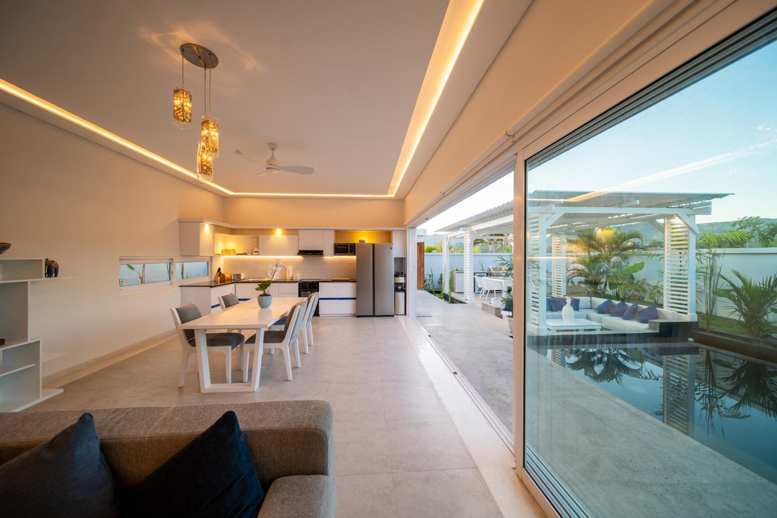 Mia Two-Bedroom Villa - Photo 3