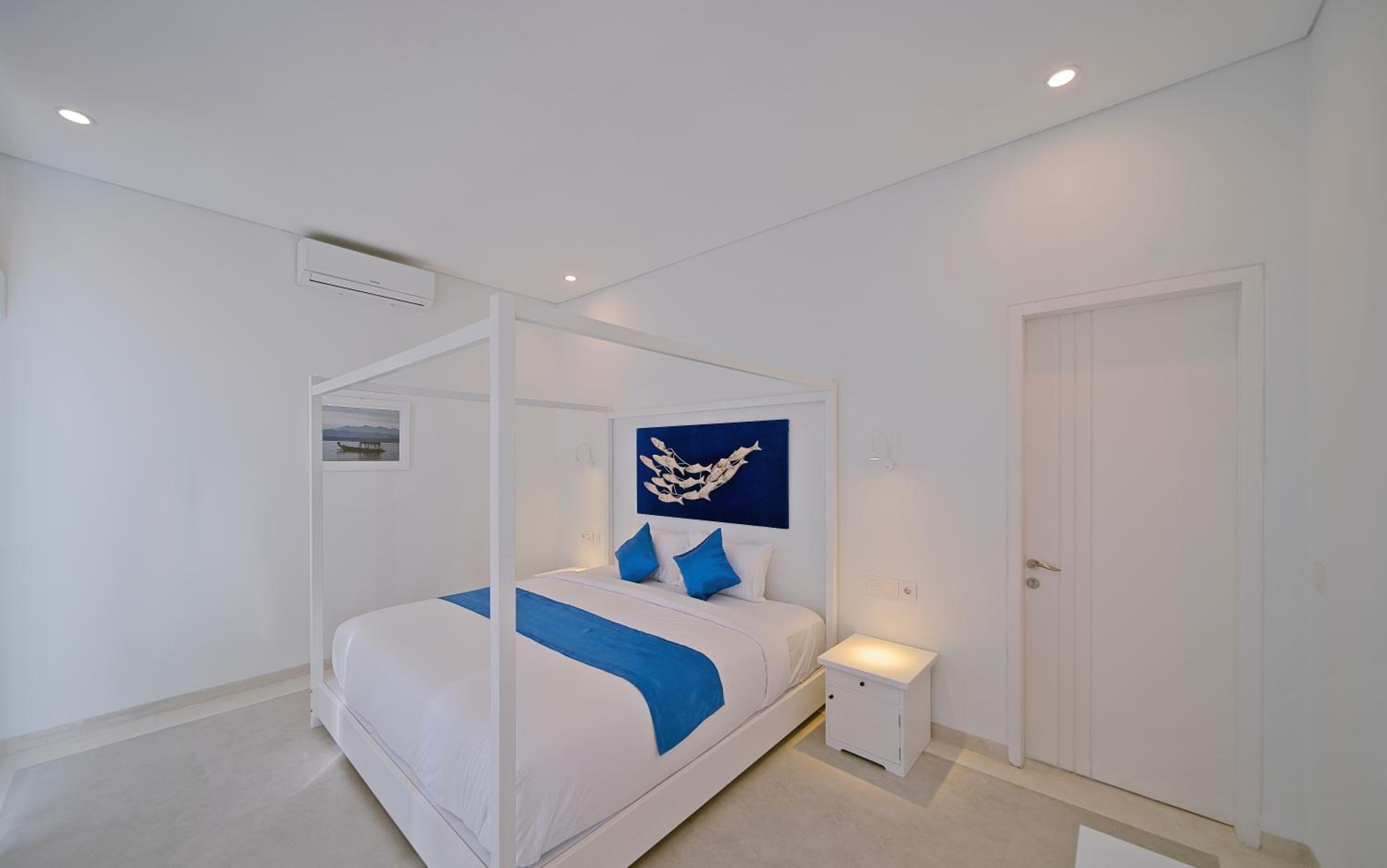 Mia Two-Bedroom Villa - Photo 10
