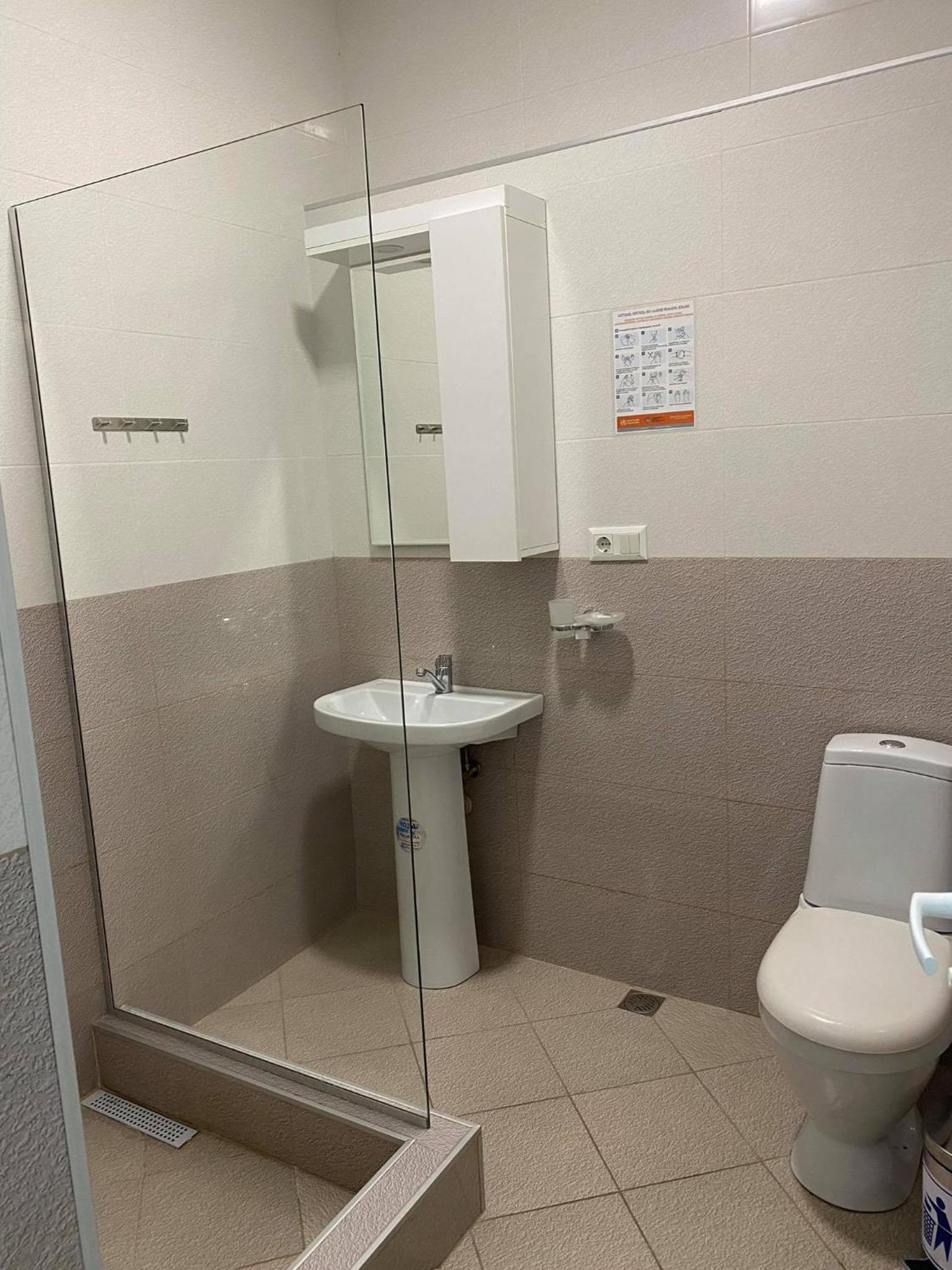 Deluxe Double Room with Two Double Beds photo 2
