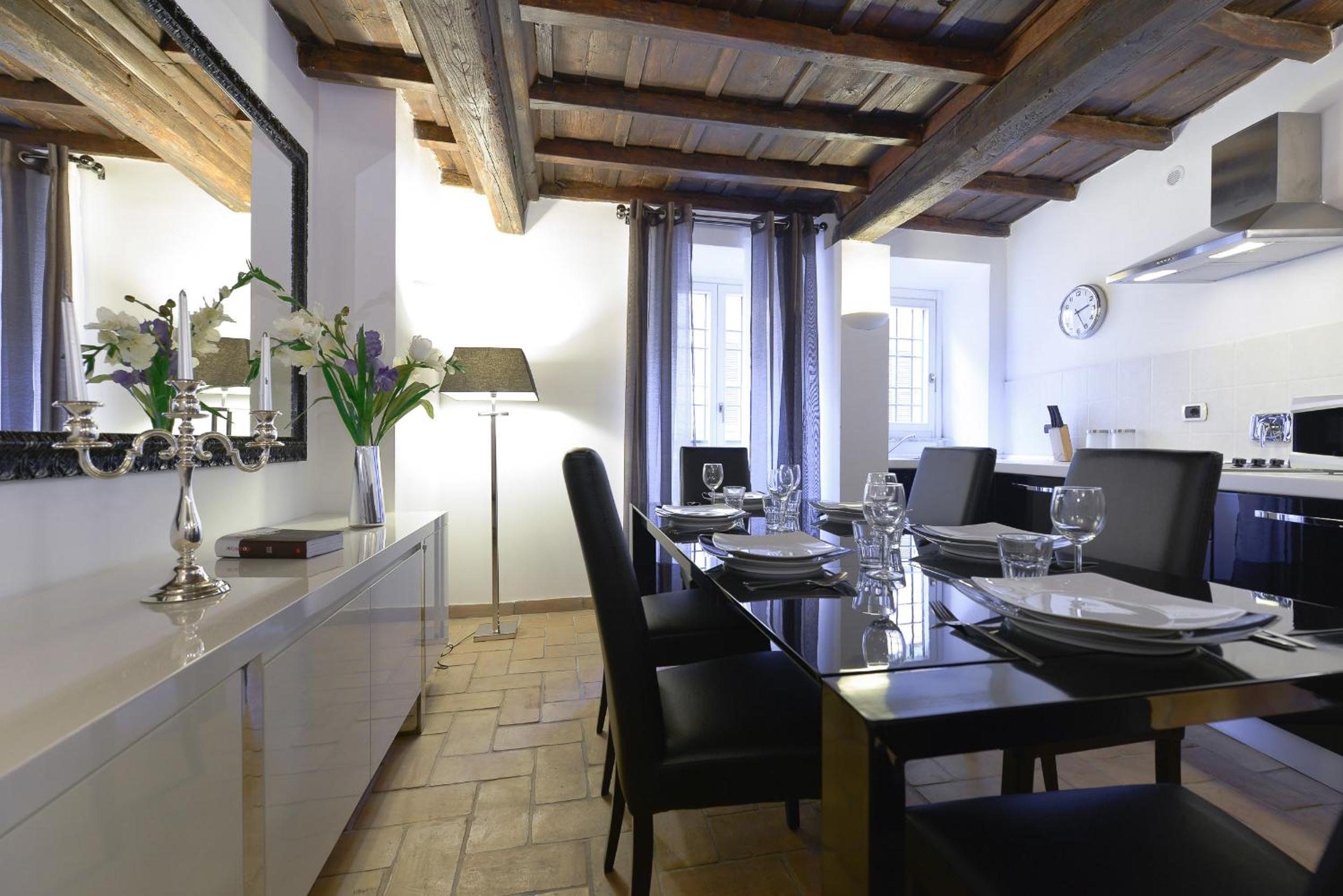 Two-Bedroom Apartment - Address: Via dei Serpenti 26 photo 2