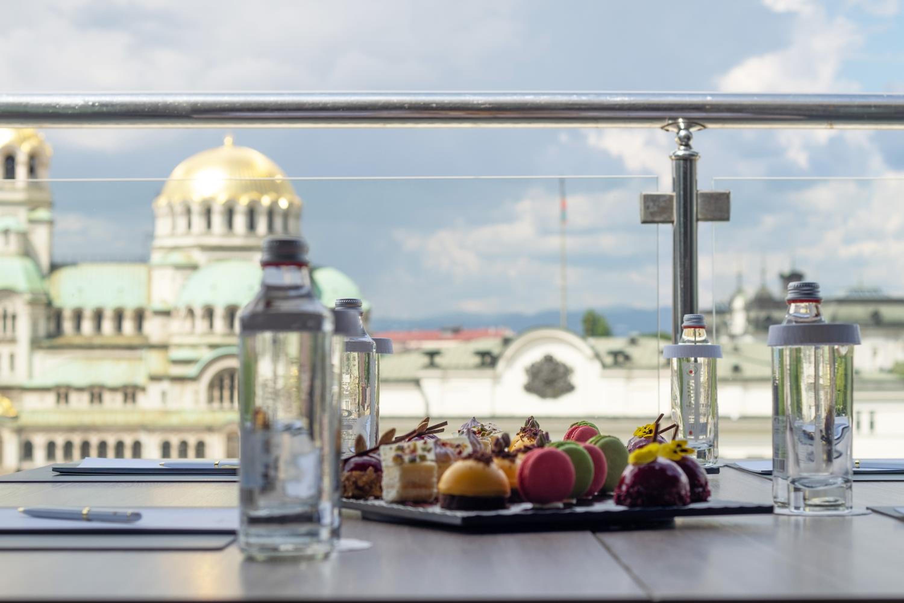 King Suite with Cathedral View and Terrace - Photo 10