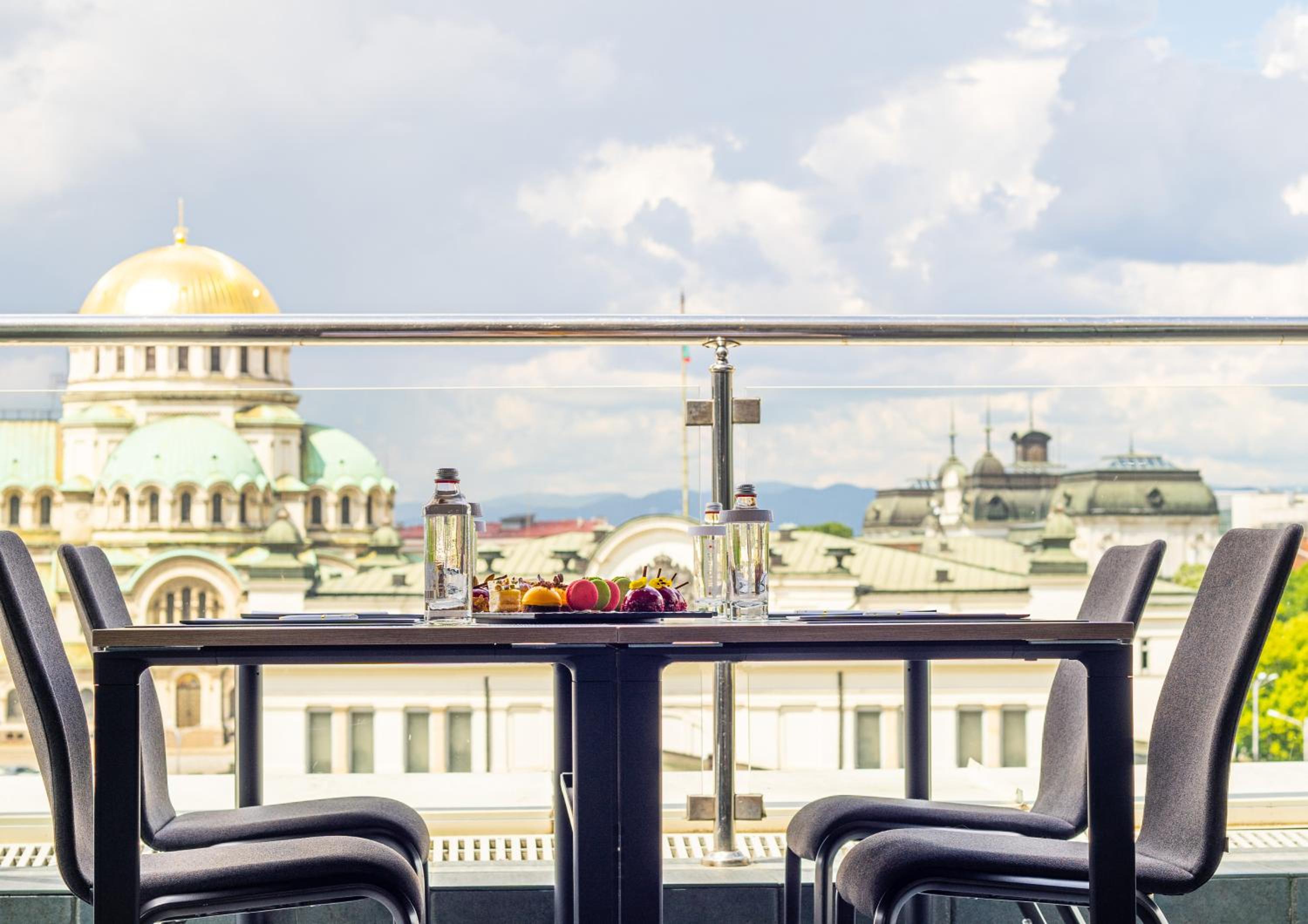 King Suite with Cathedral View and Terrace - Photo 9