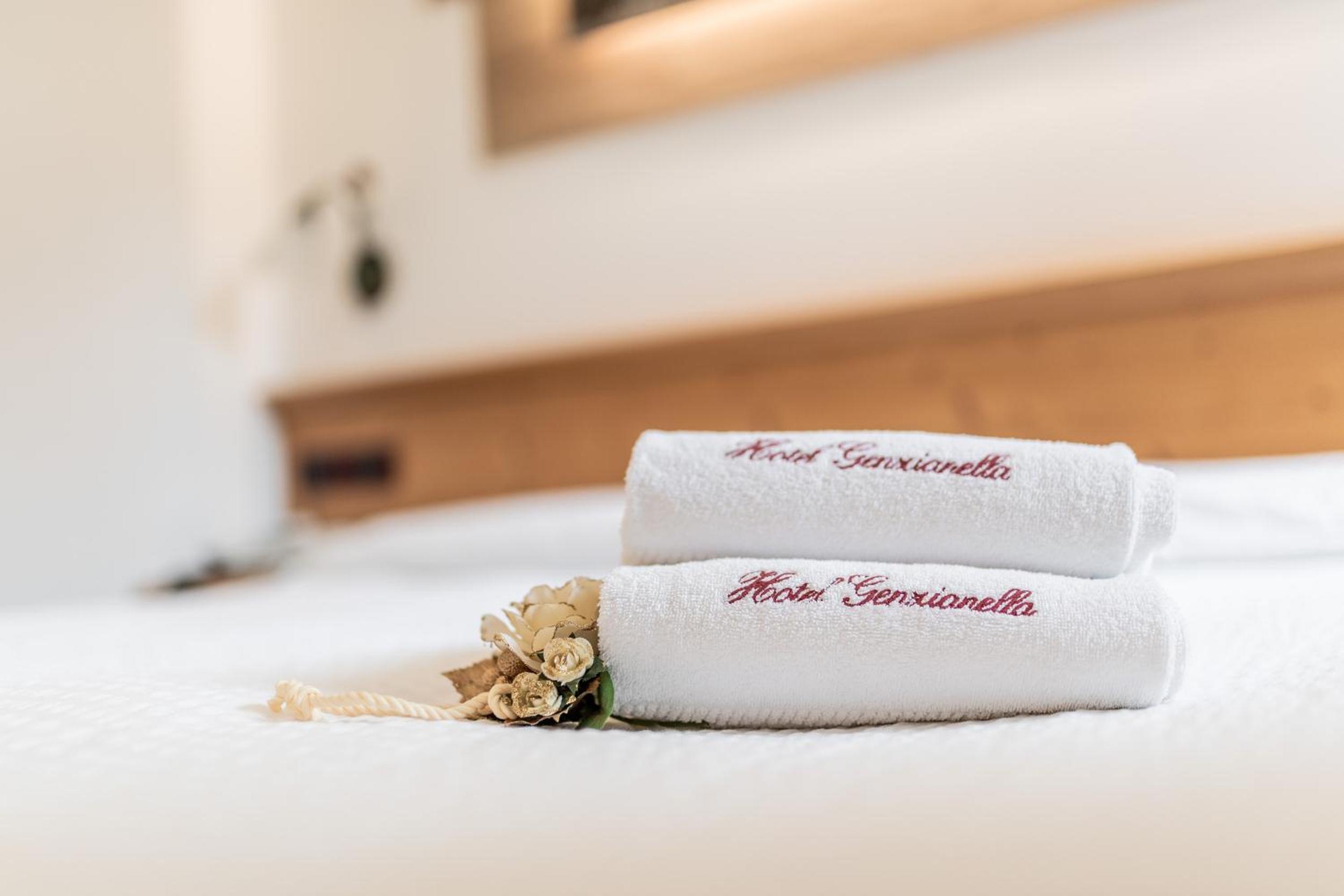 Standard Double or Twin Room - Photo 6