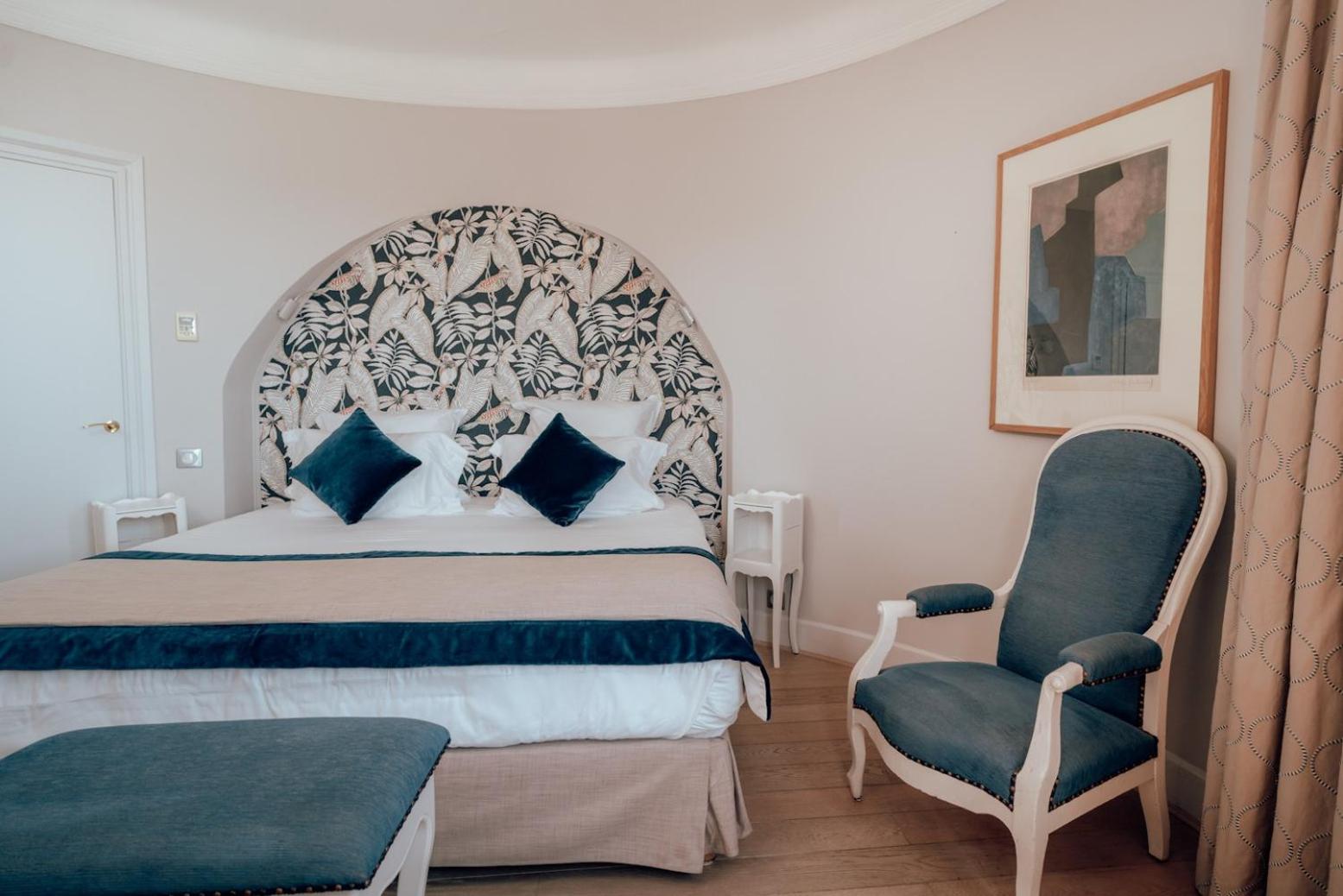 Deluxe Double Room - Photo 8