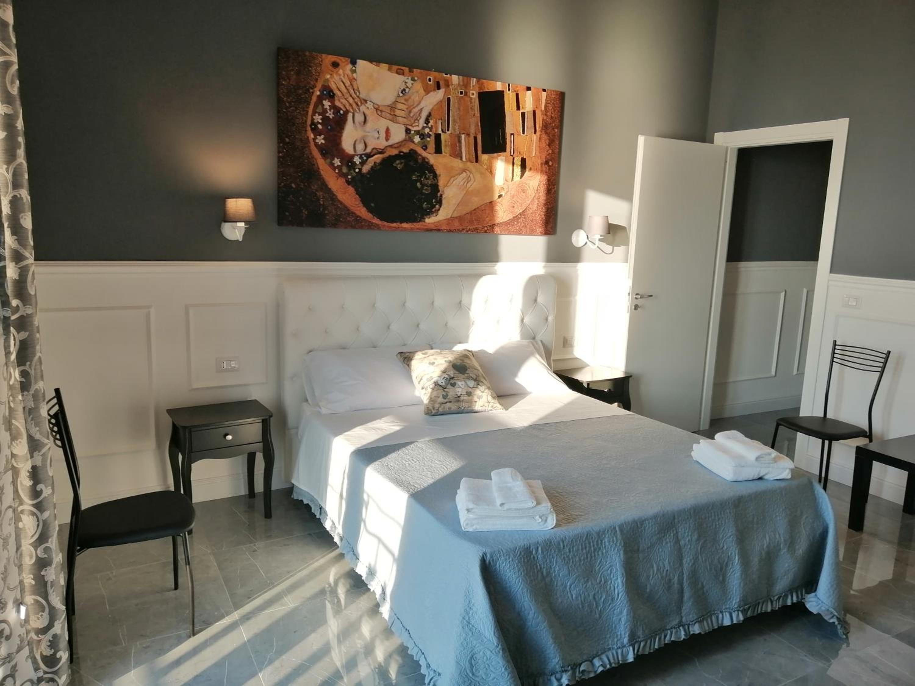 Deluxe Double Room with Sea View photo 2