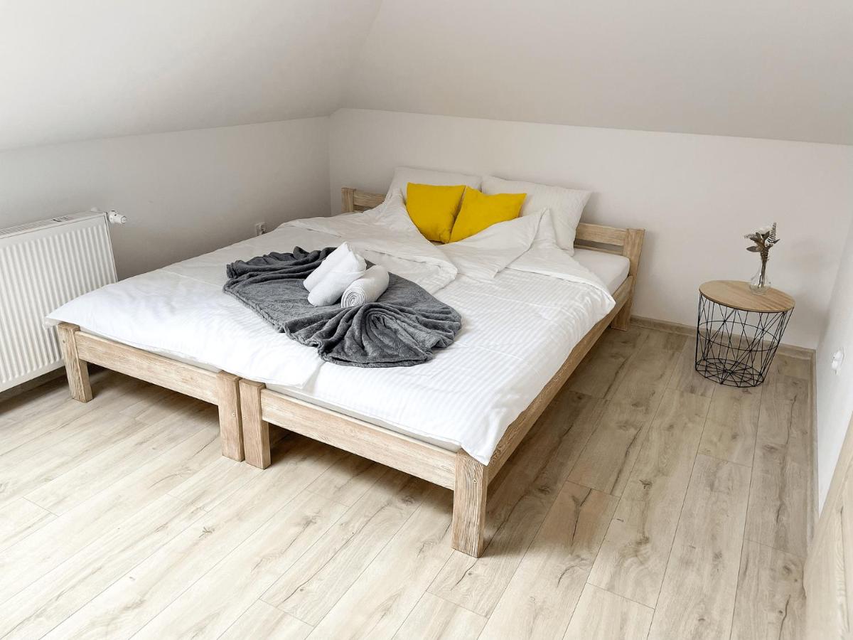 Deluxe Double Room with Bath - Photo 1