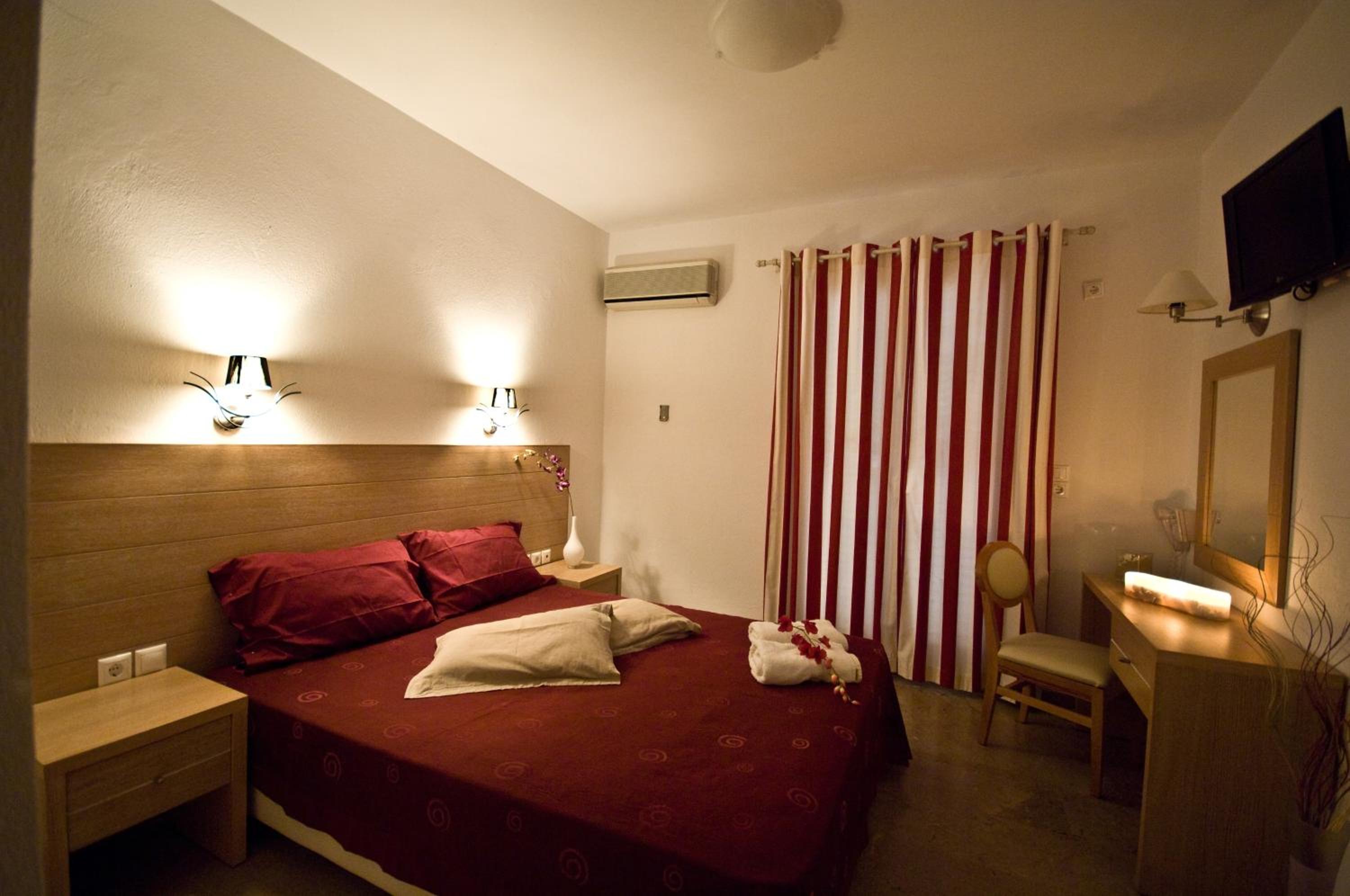 Double Room - Photo 5