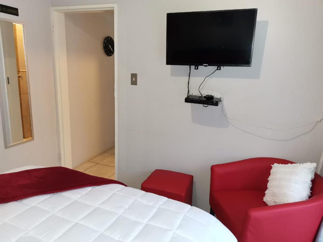 Double Room with Patio - Photo 1