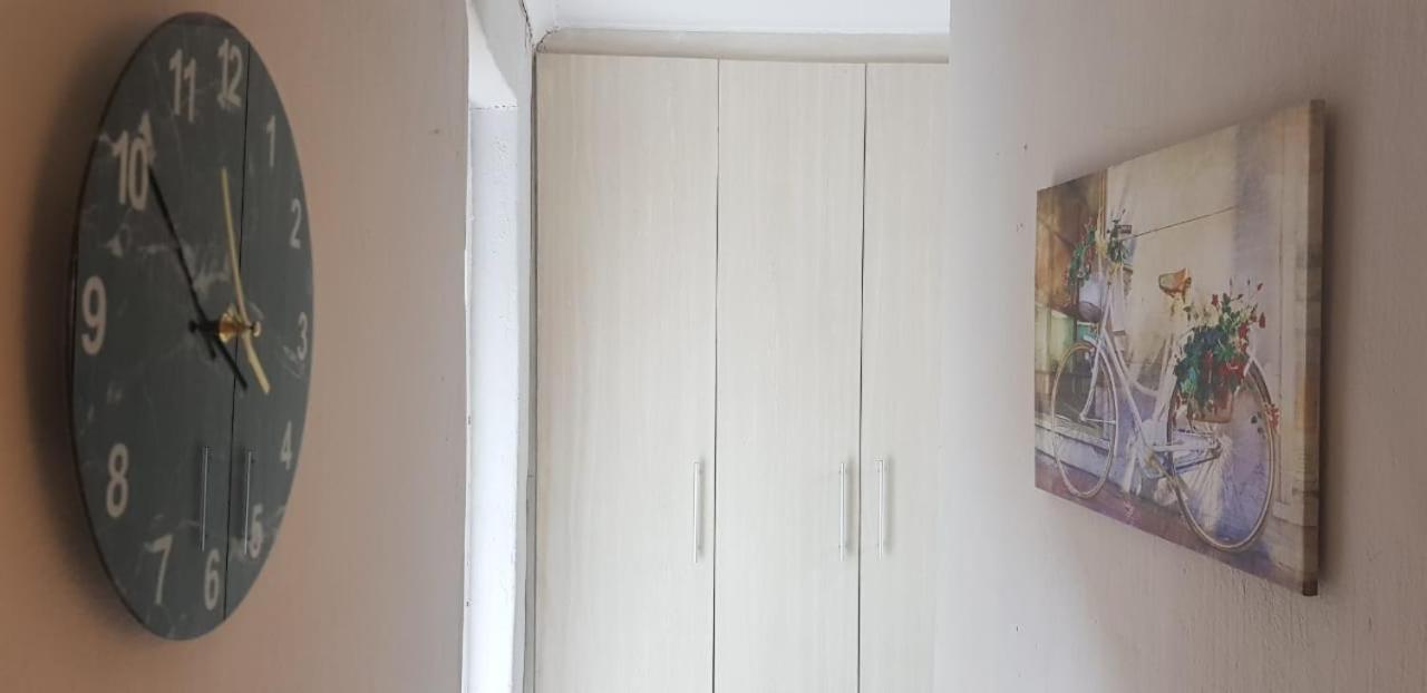 Double Room with Patio - Photo 2
