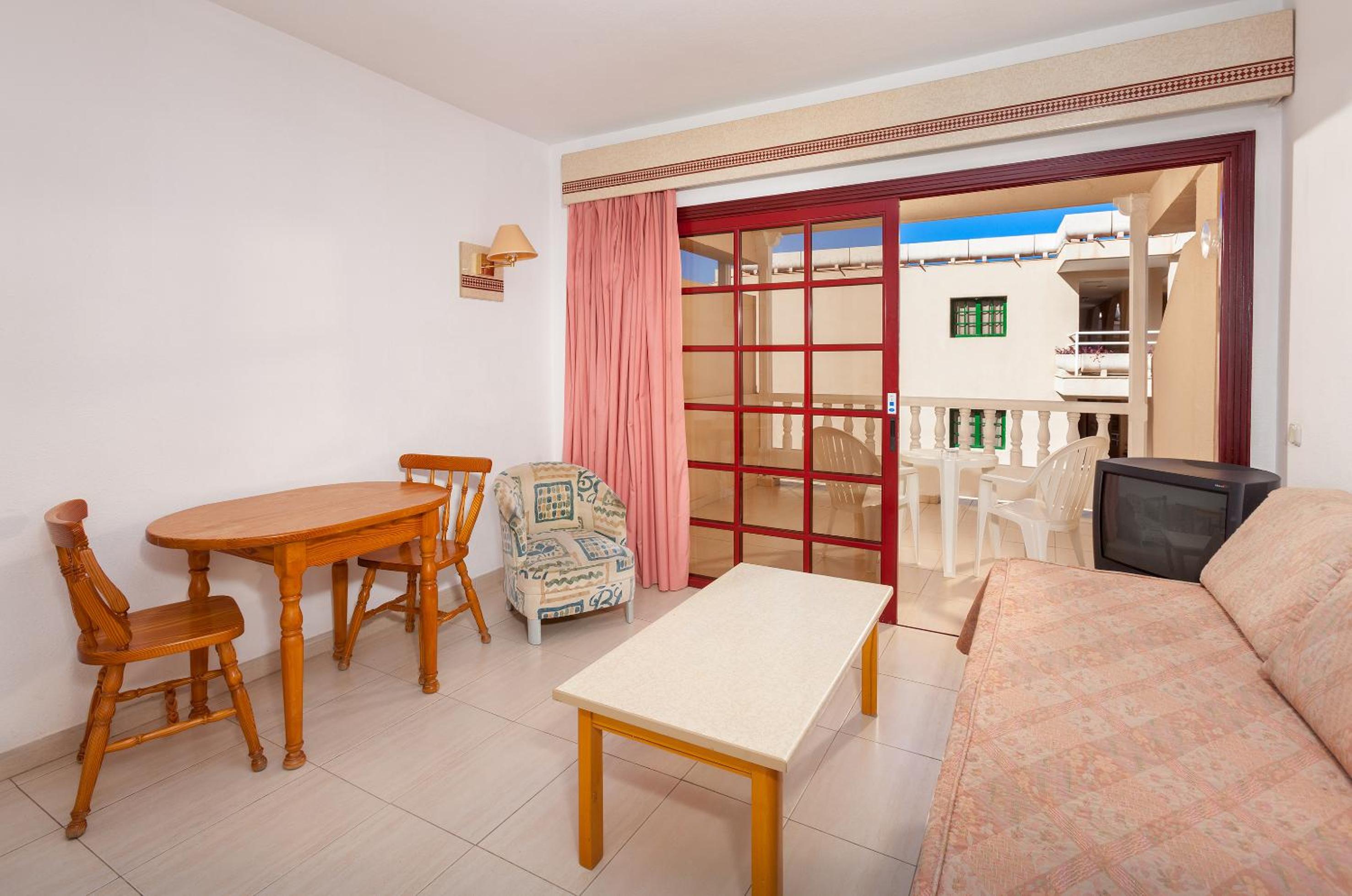 One Bedroom Apartment