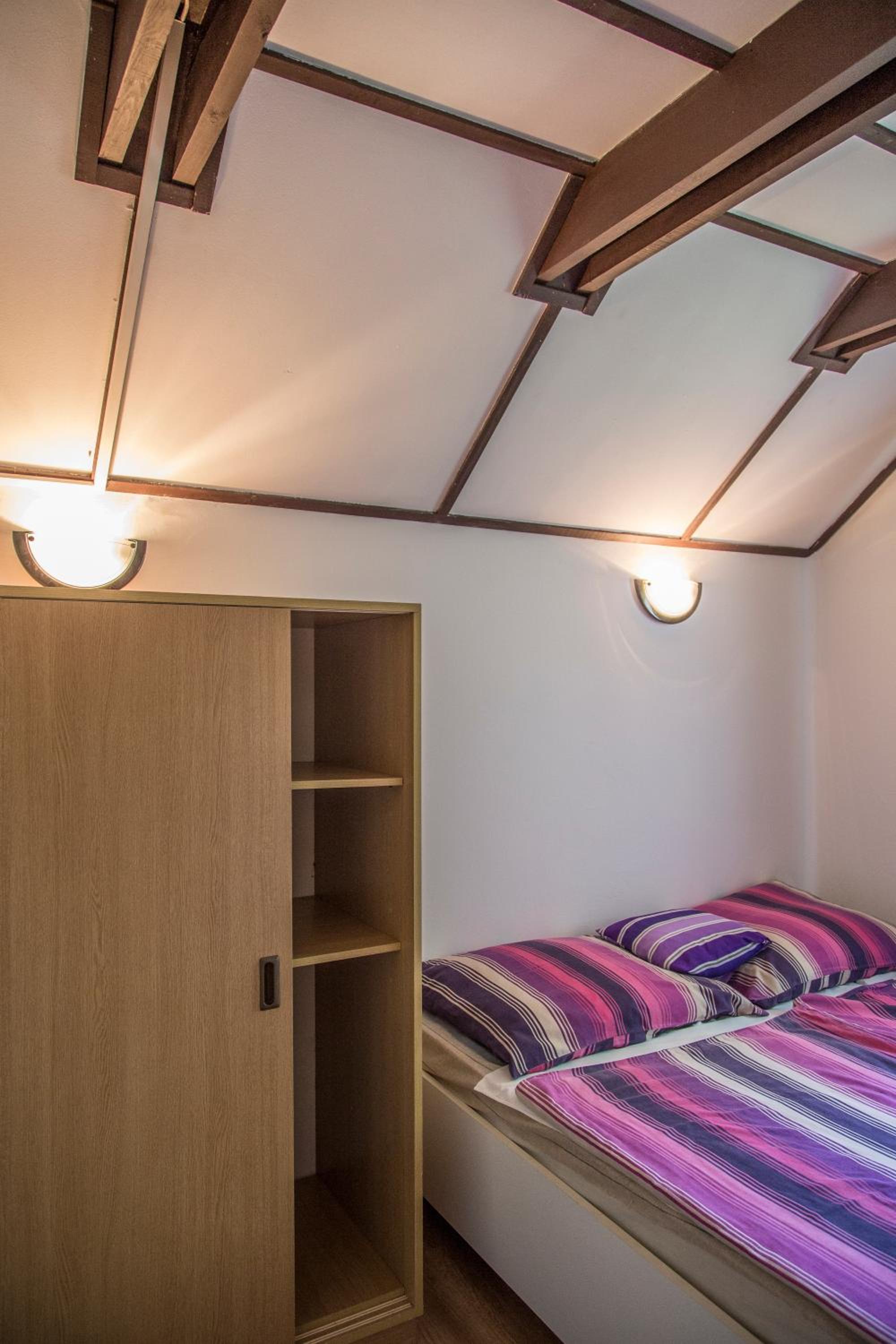 Standard Double Room with Shared Bathroom photo 2