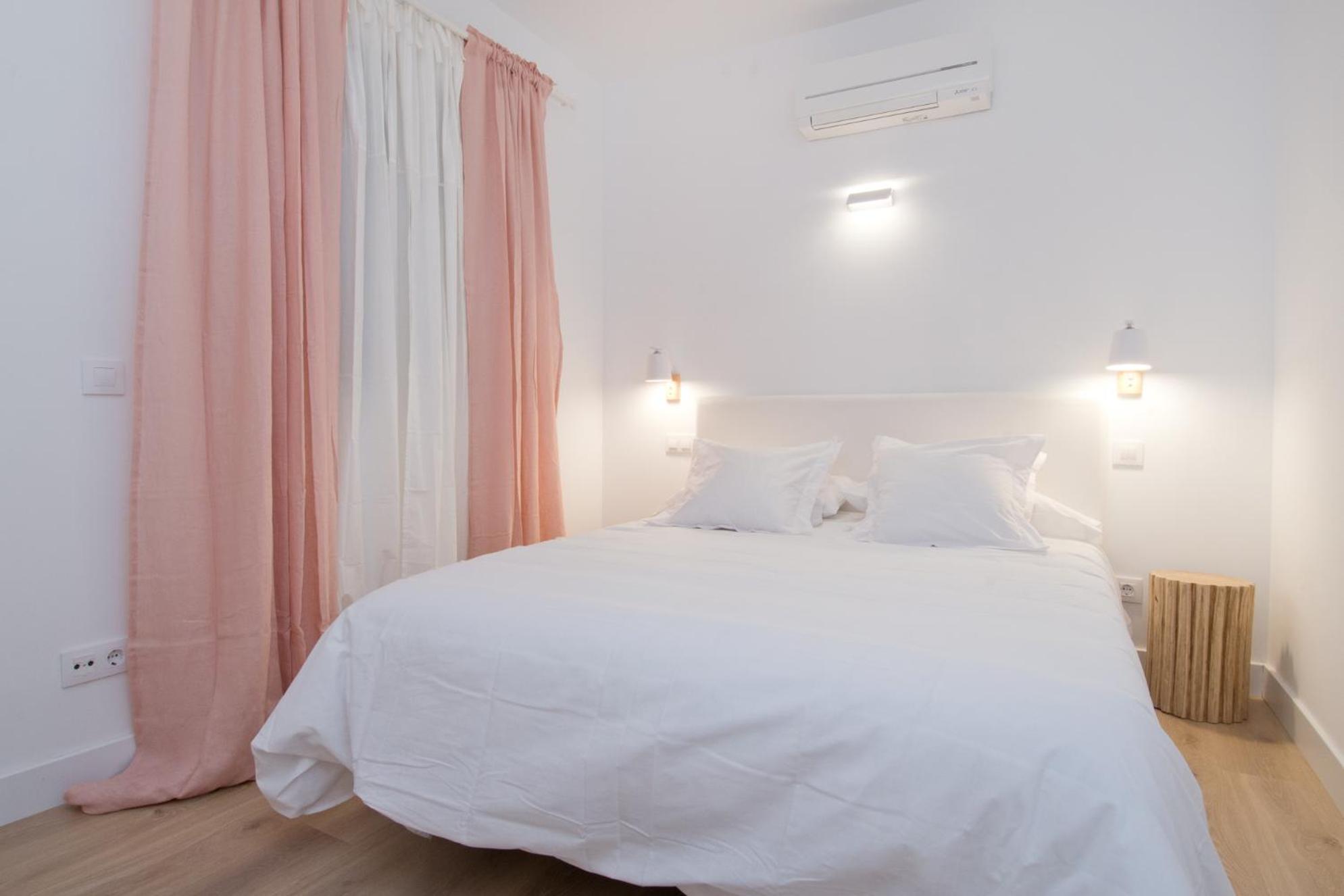 Apartment - Photo 2