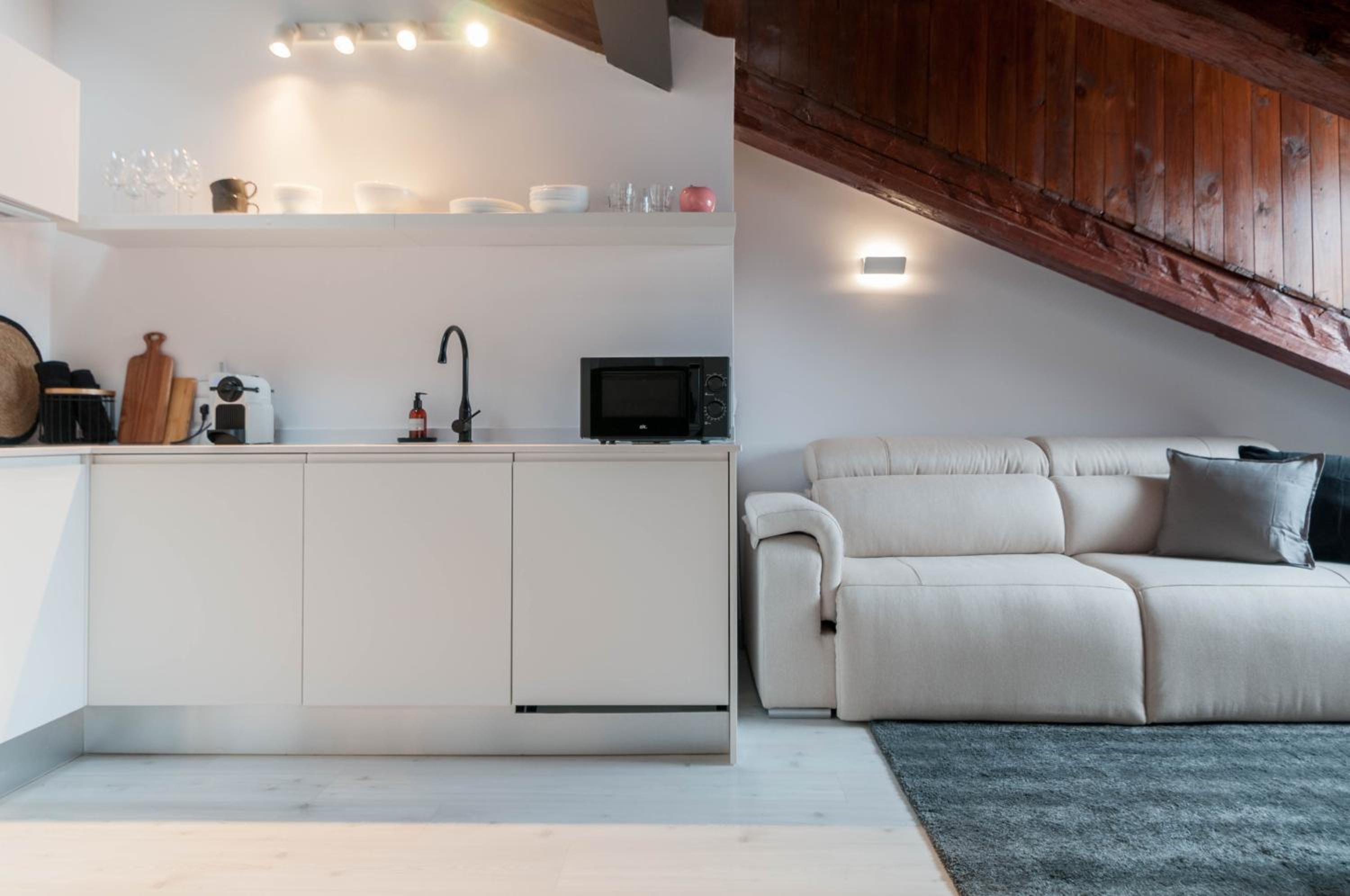 Penthouse Apartment - Photo 12