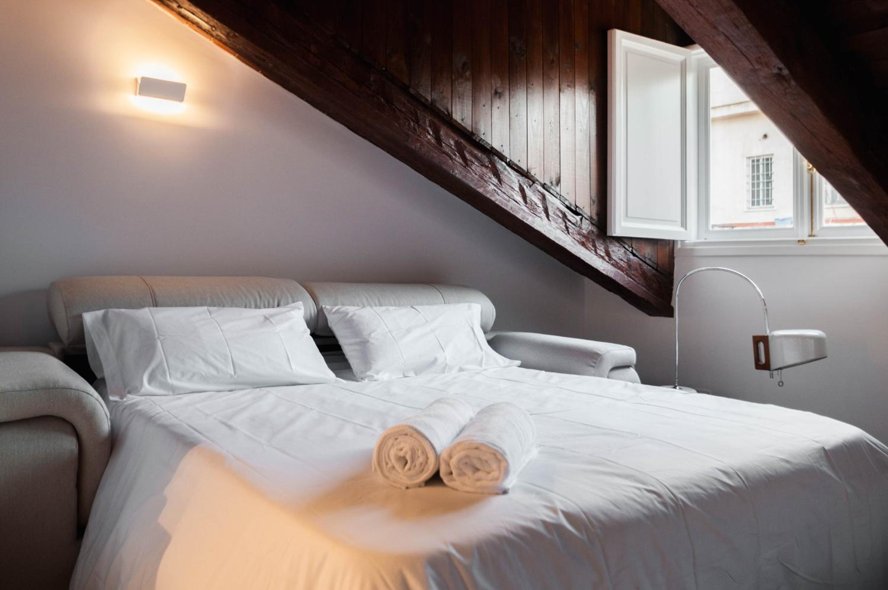 Penthouse Apartment - Photo 40