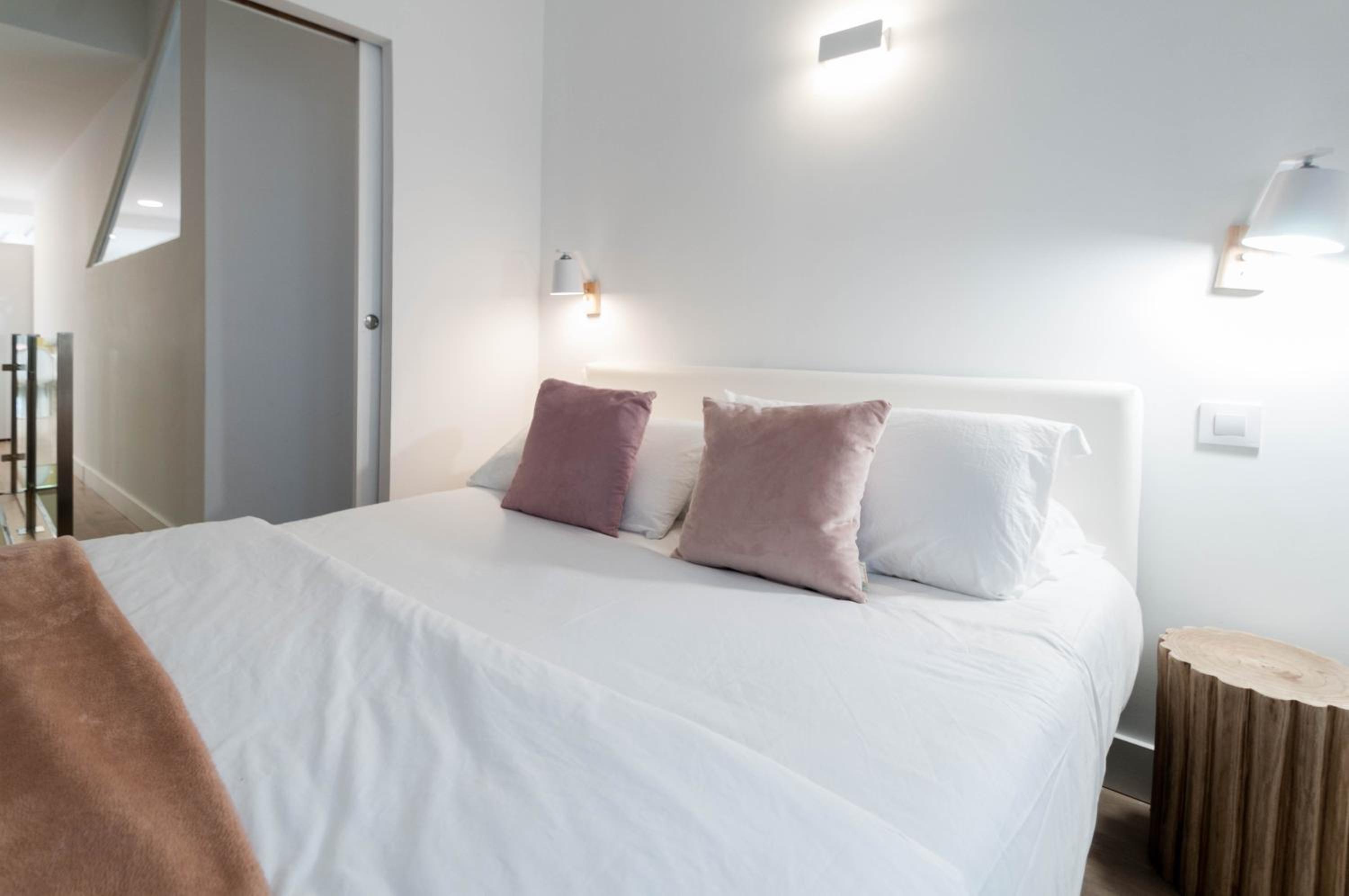 Deluxe Apartment - Photo 2