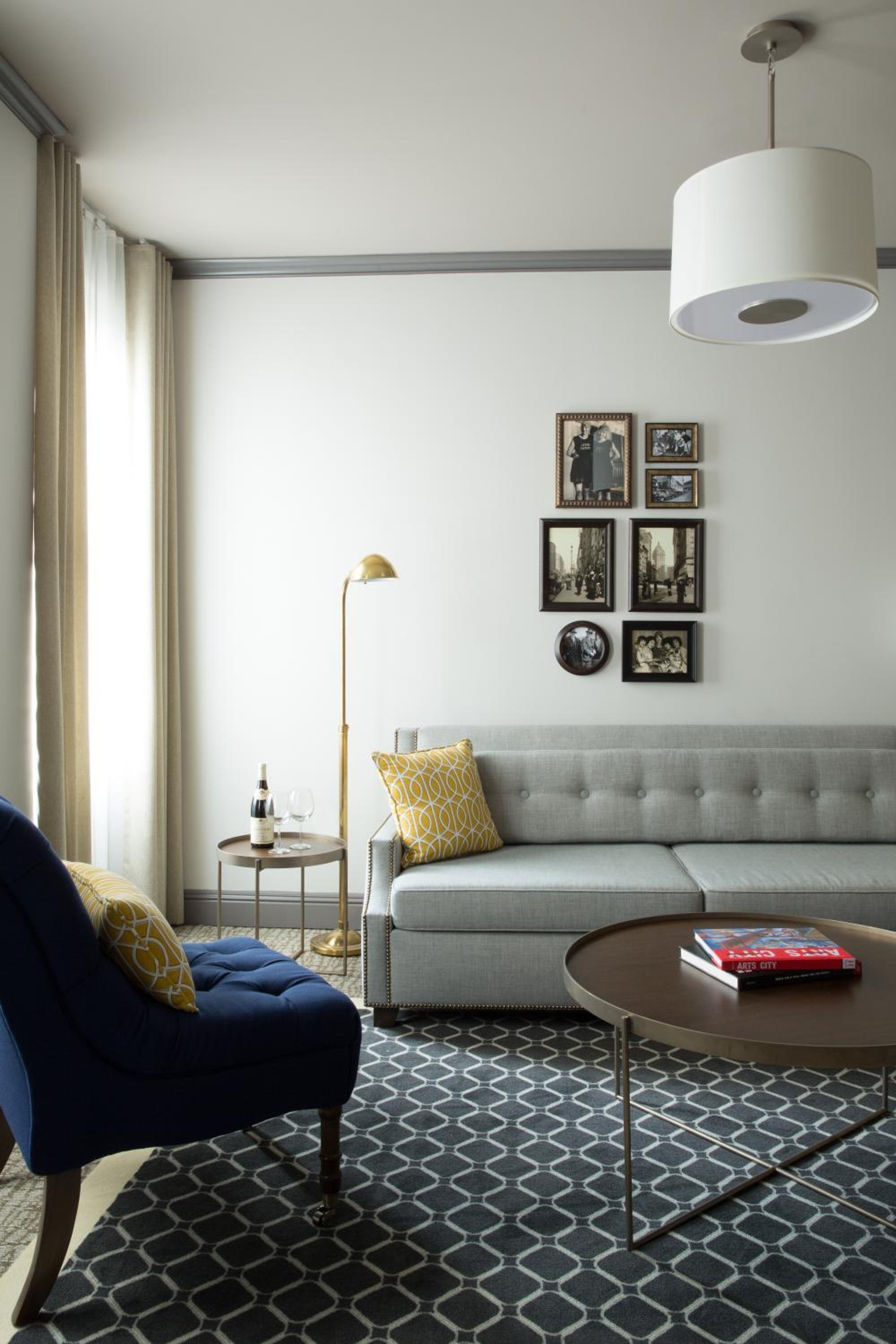 Suite - Photo 2