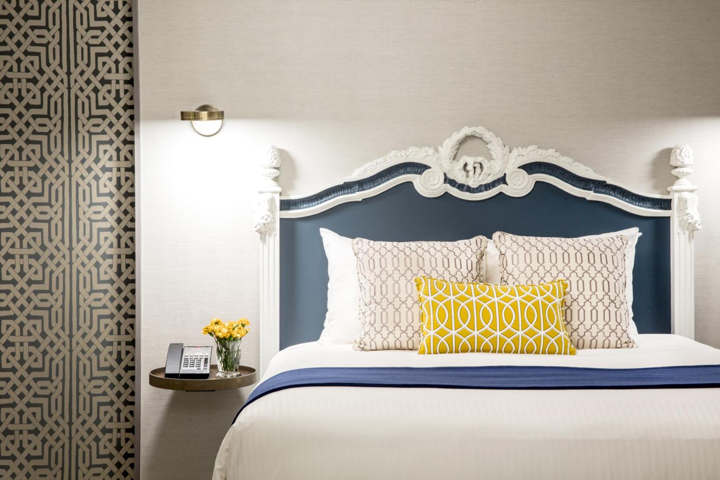 Junior Suite with Balcony at Warwick San Francisco in San Francisco