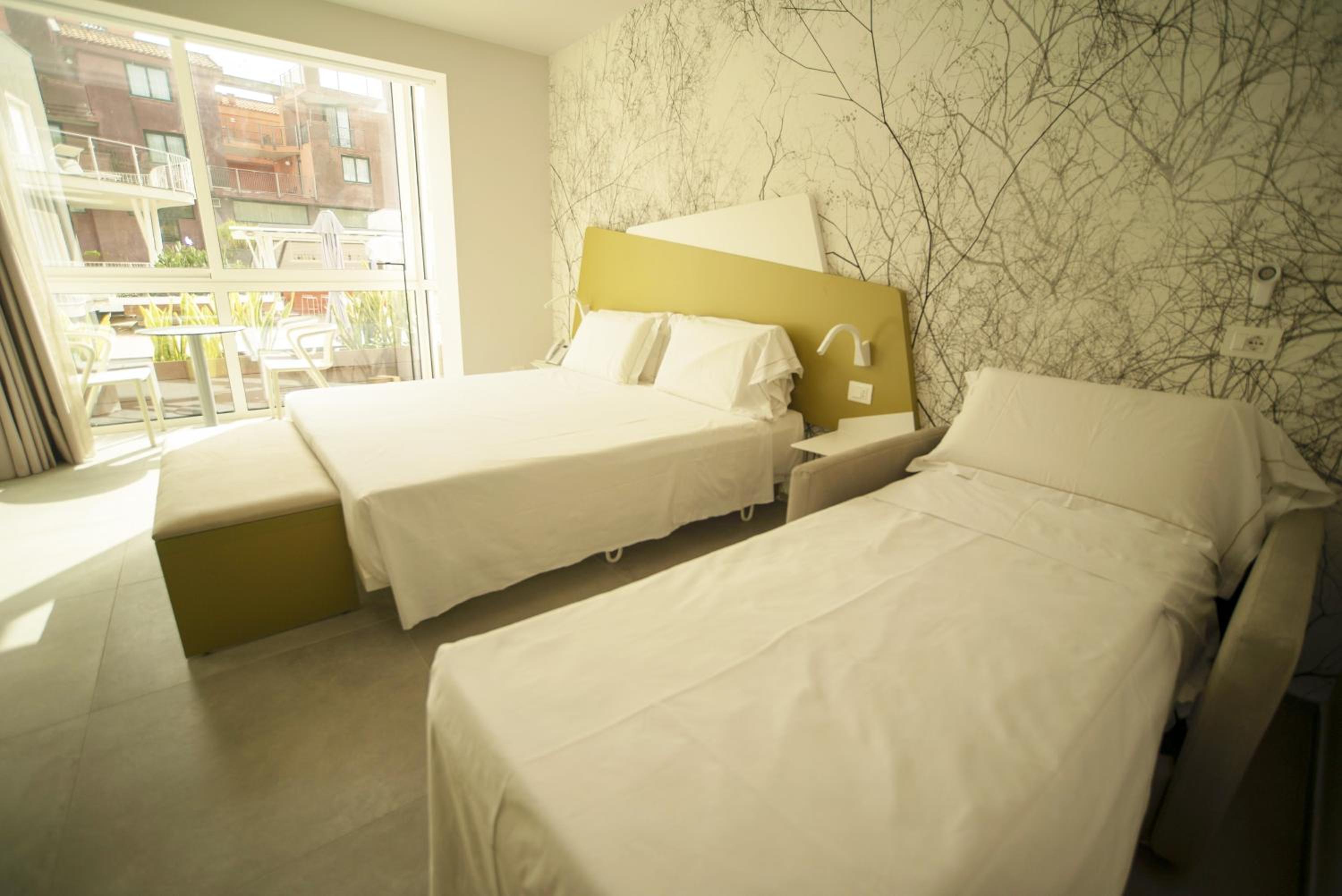 Deluxe Triple Room - Photo 6