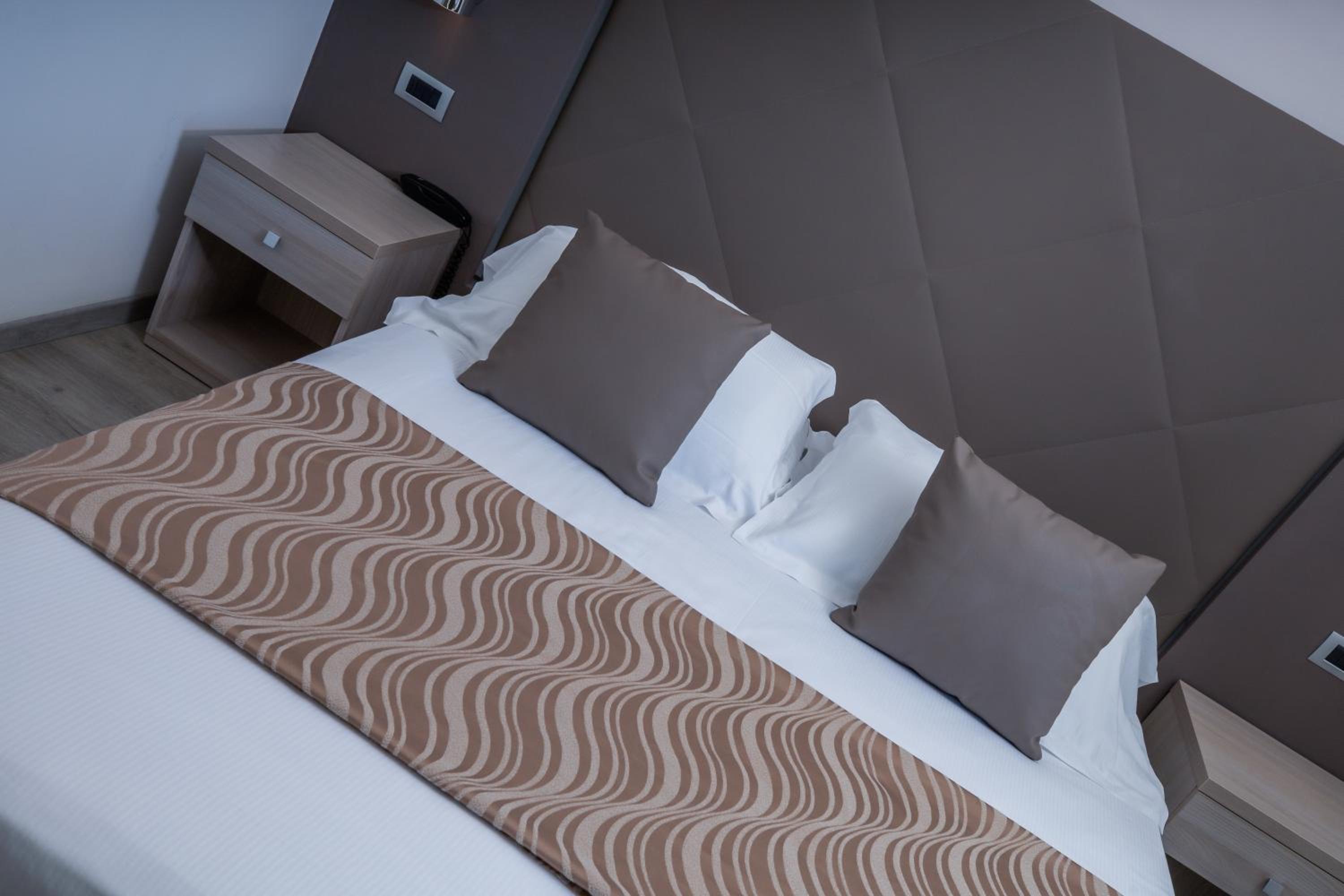 Comfort Triple Room - Photo 6