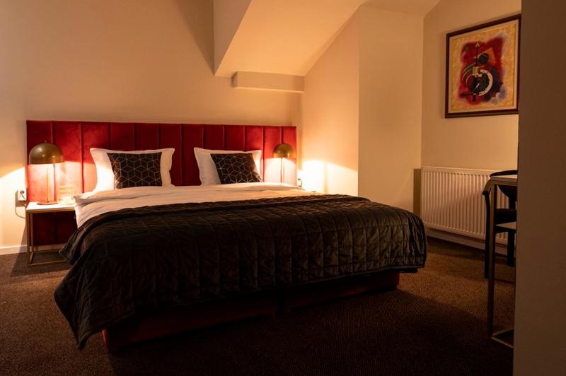 Deluxe Double Room with Extra Bed