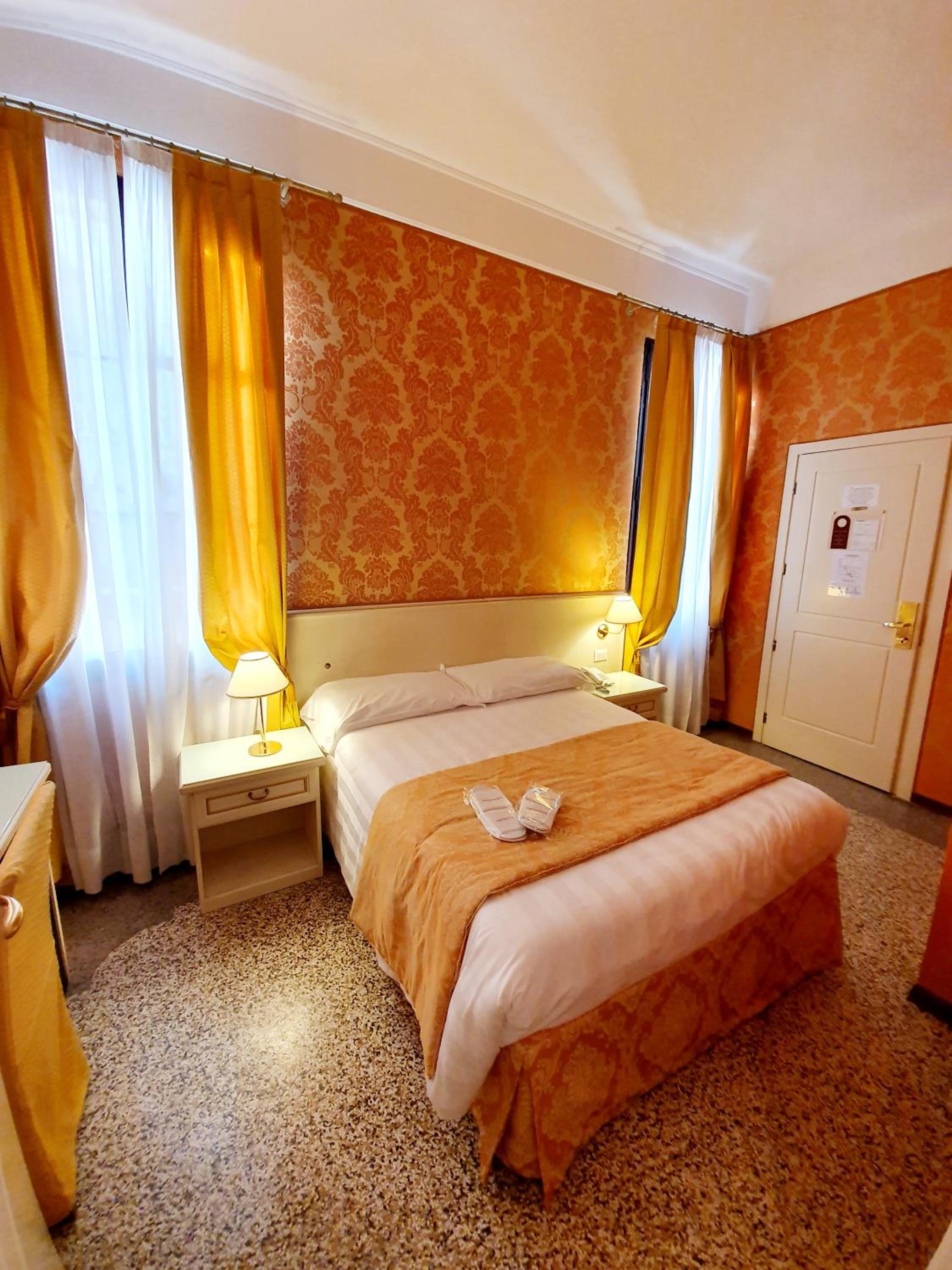 Double Room with Canal View photo 1