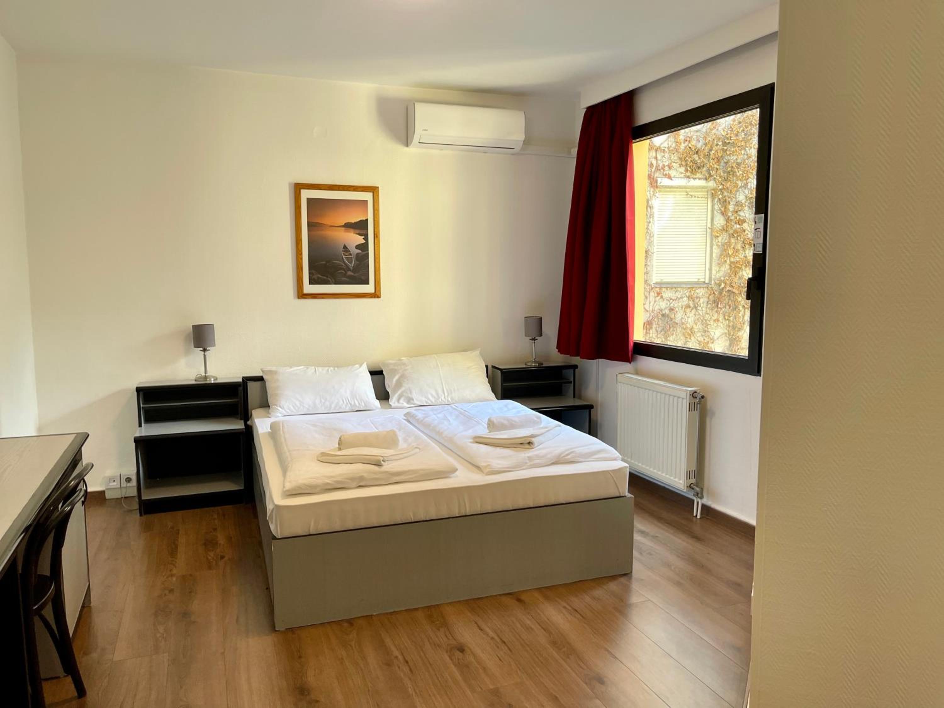 Double Room - Photo 1