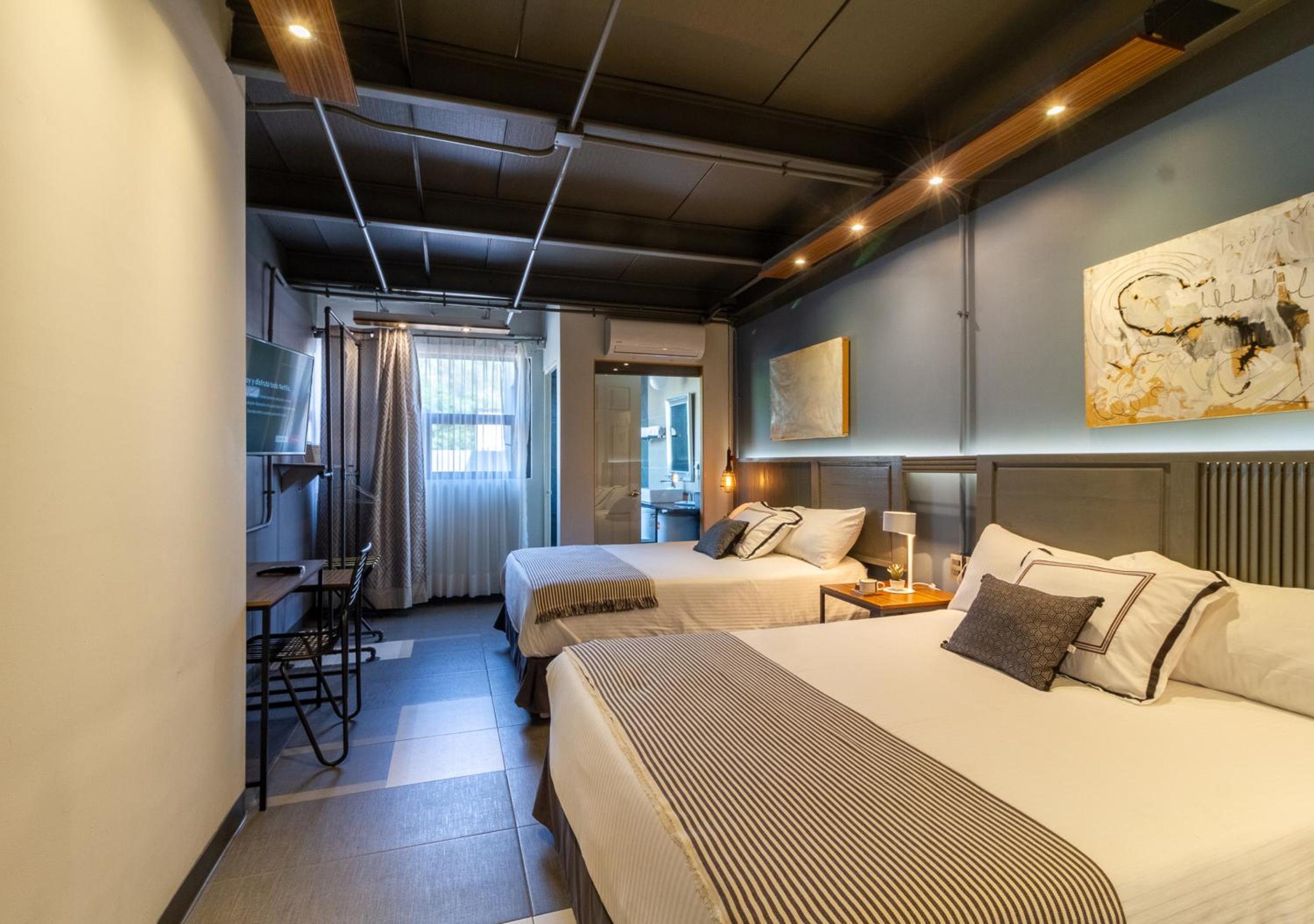 Superior Double Room - Photo 8