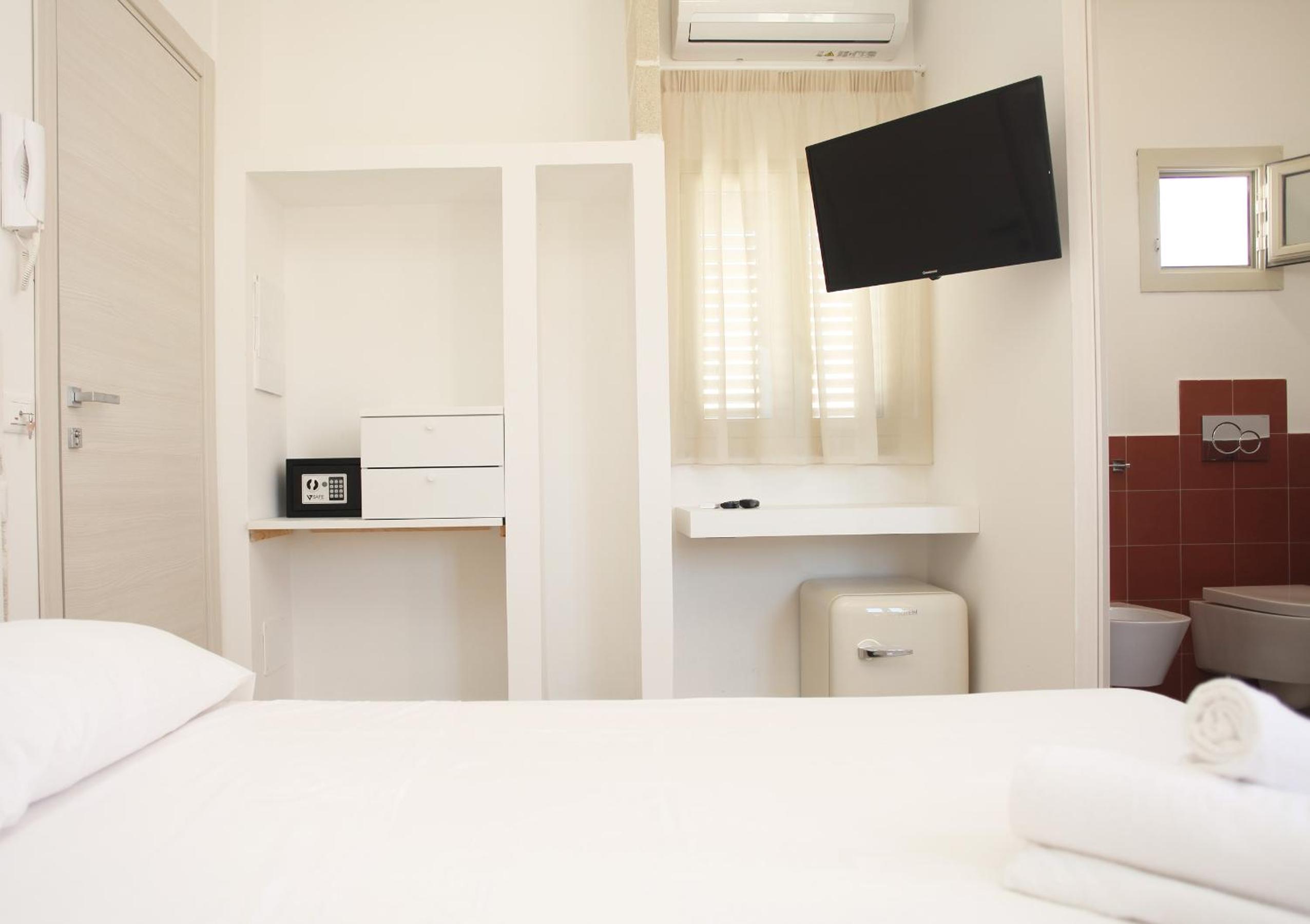 Double Room with Terrace and Sea View photo 2