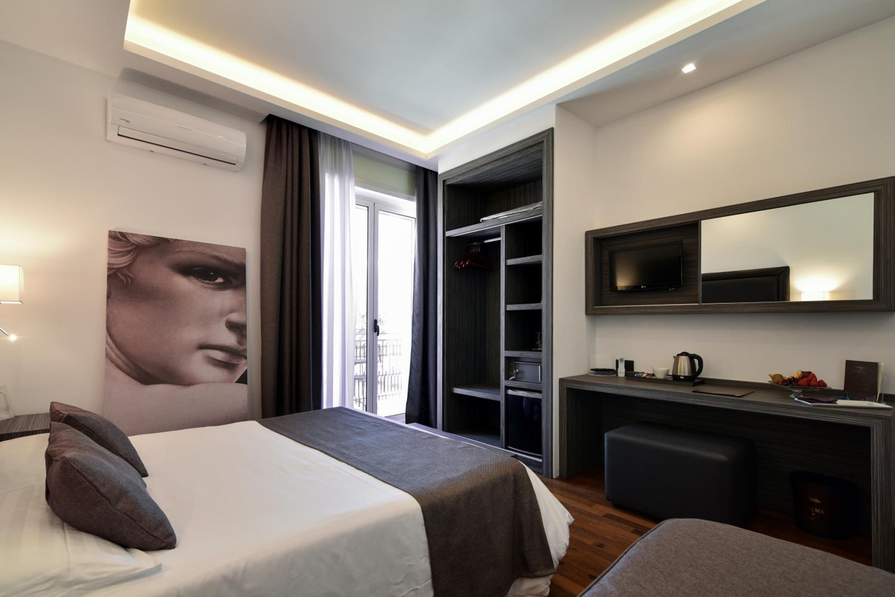Triple Room - Photo 2