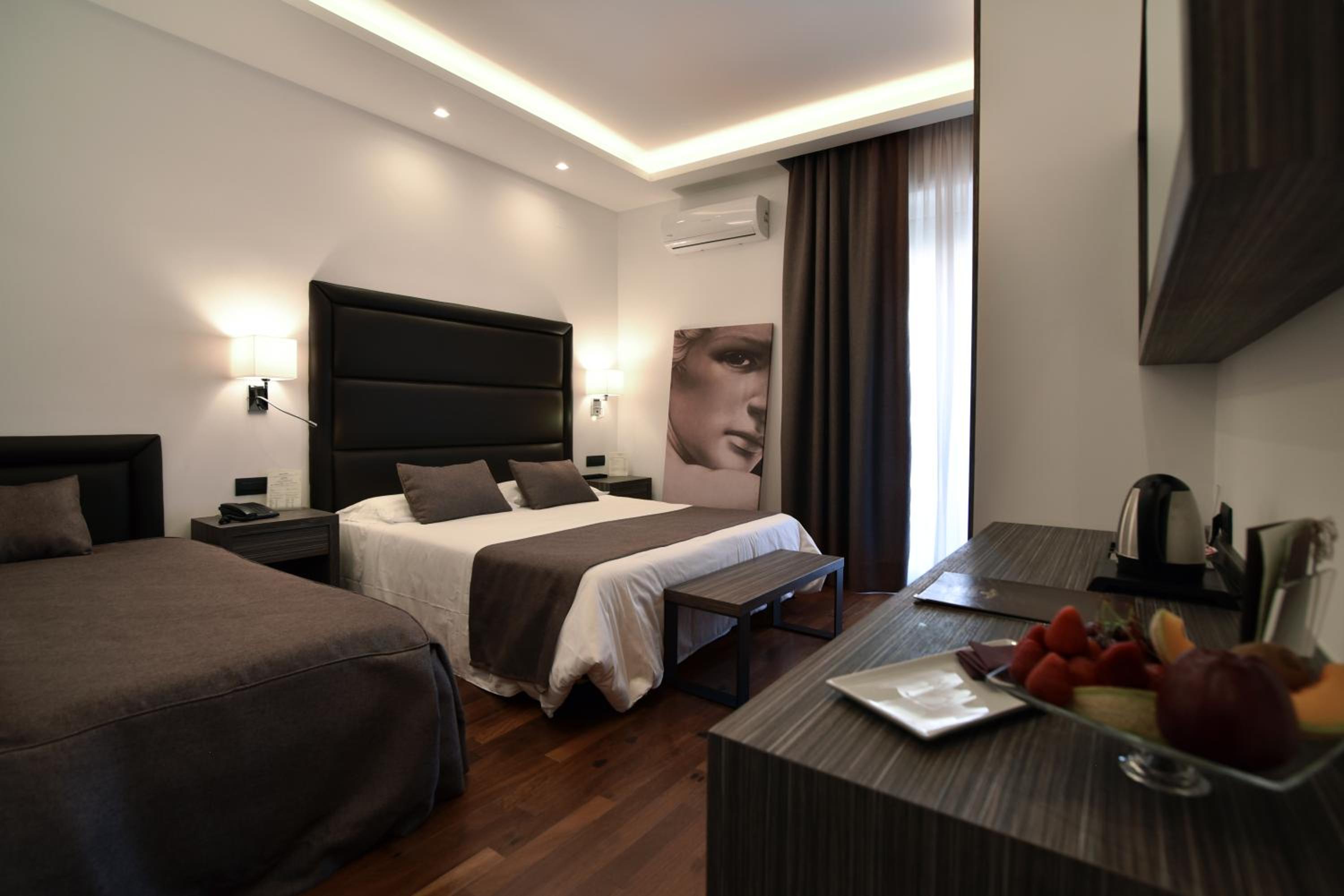 Triple Room - Photo 11