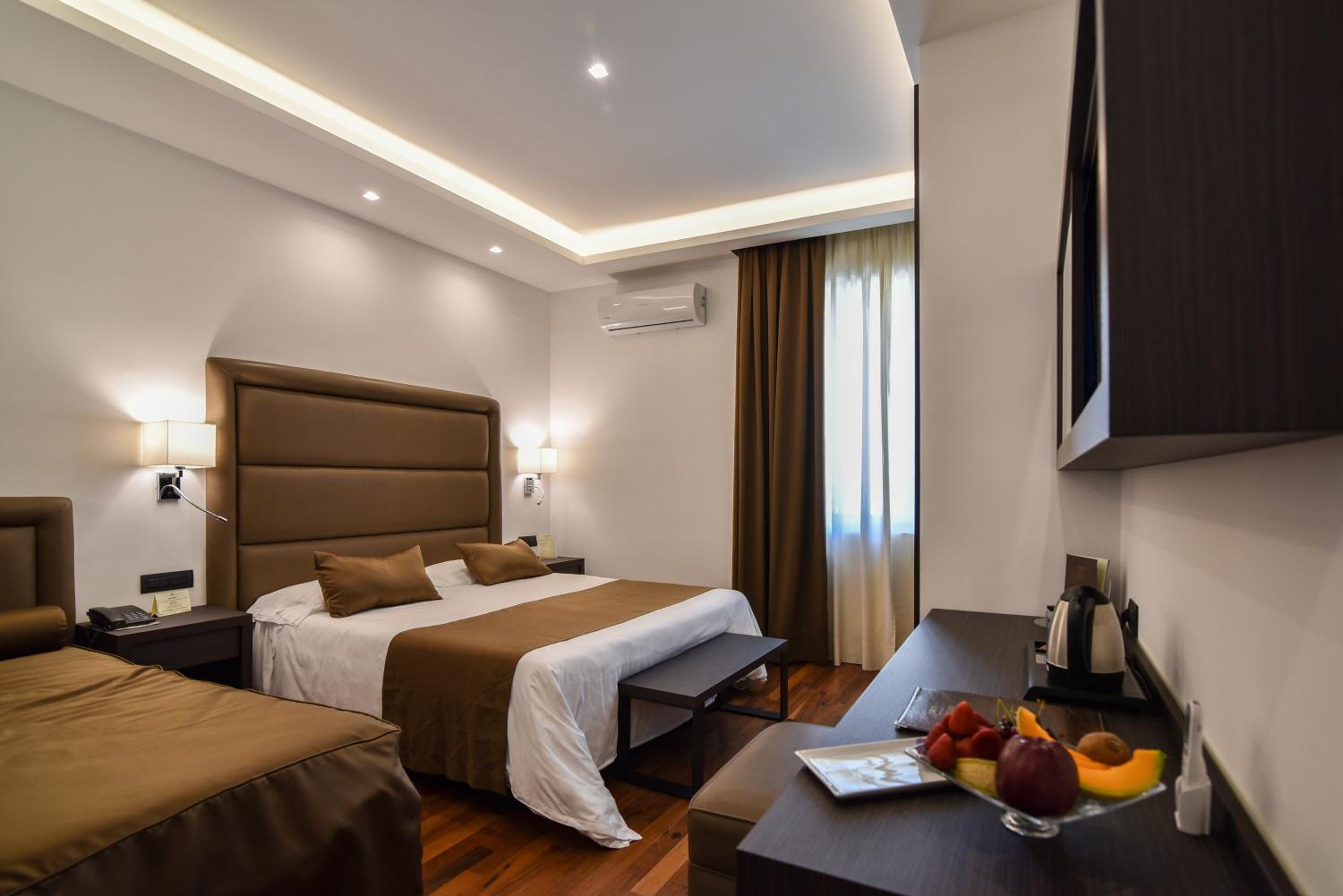 Triple Room - Photo 10