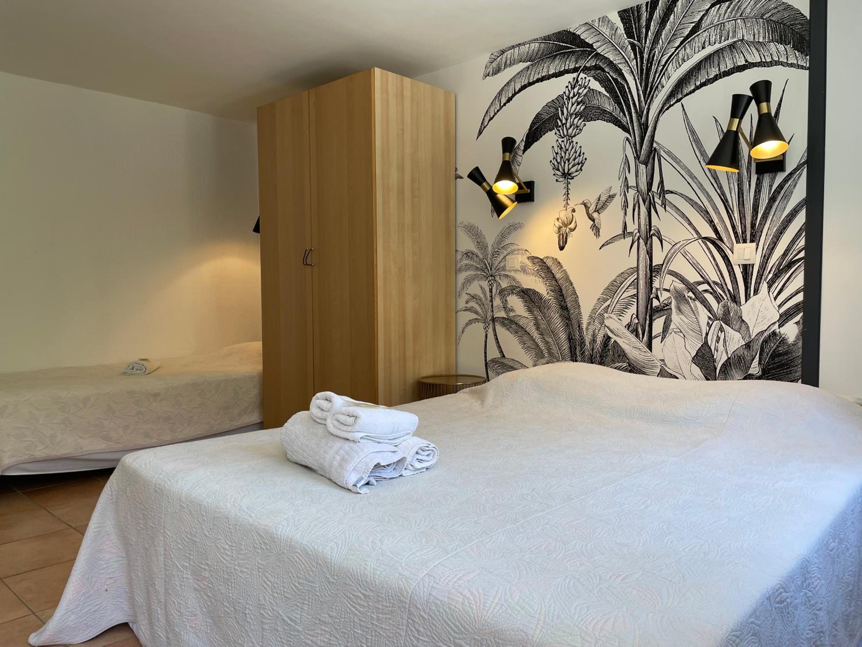 Triple Room Terrace with Garden View photo 1