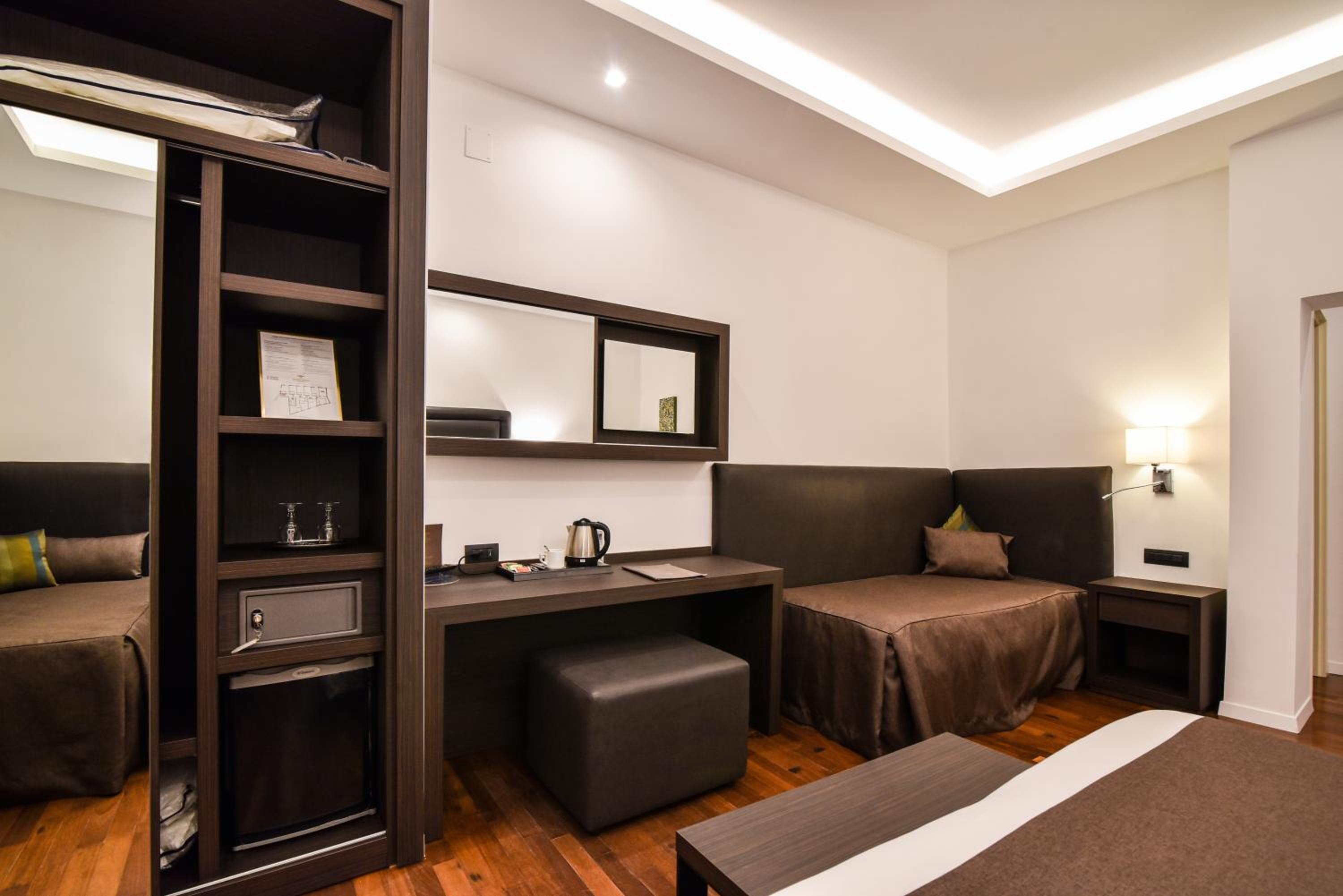 Quadruple Room - Photo 2