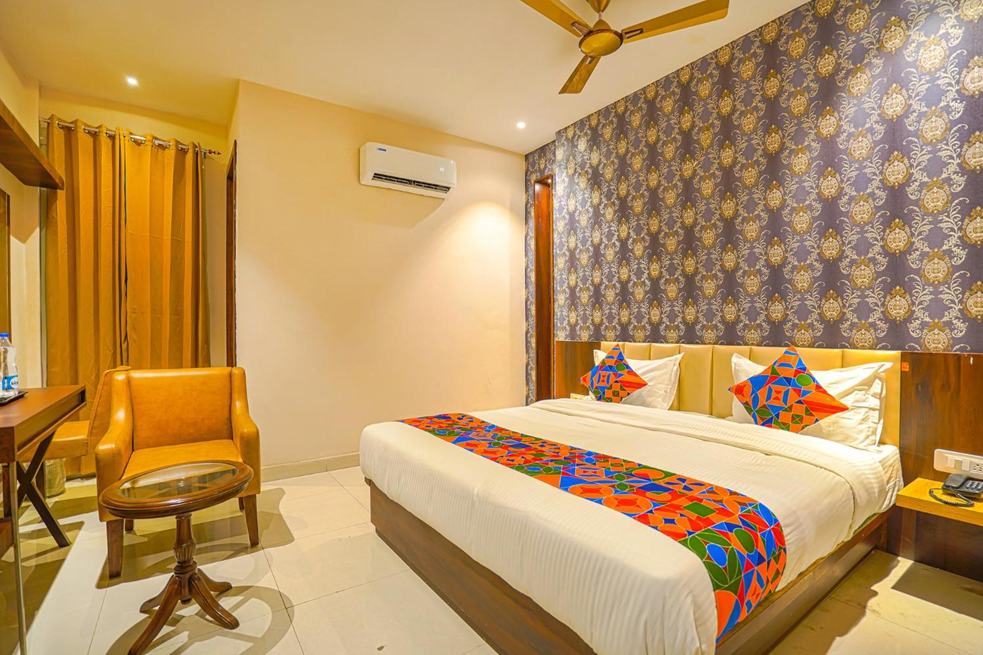 Deluxe Double Room - Photo 1