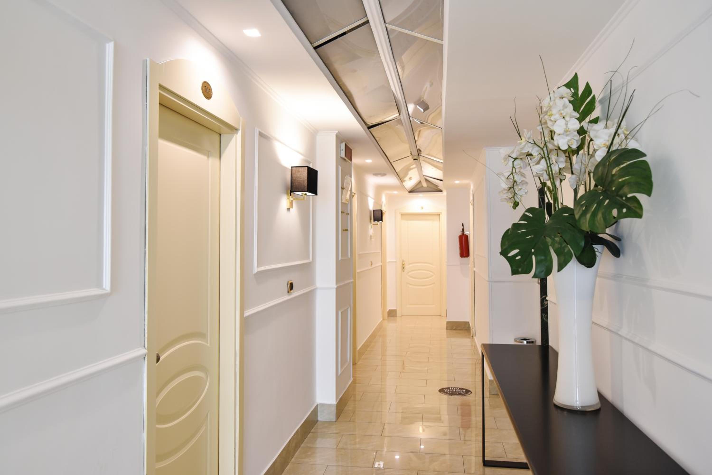 Superior Double Room - Photo 15