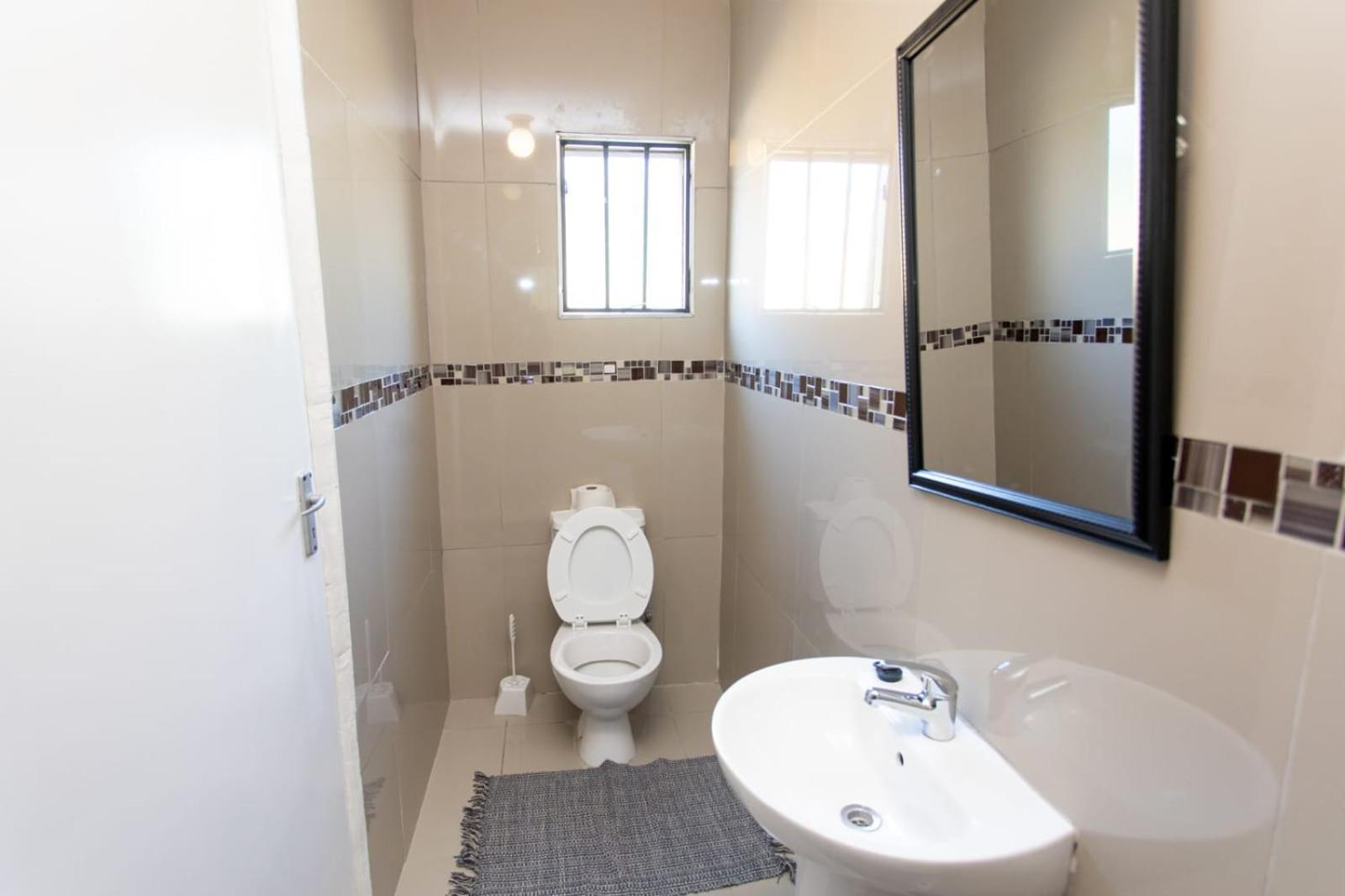 Deluxe Double or Twin Room - Photo 3