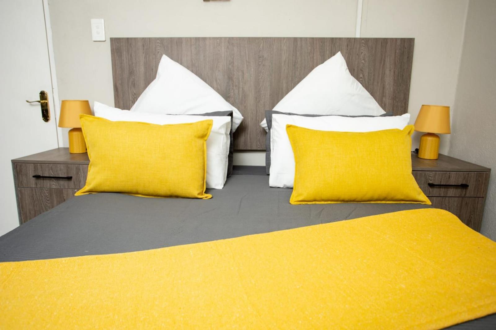 Deluxe Double or Twin Room - Photo 7
