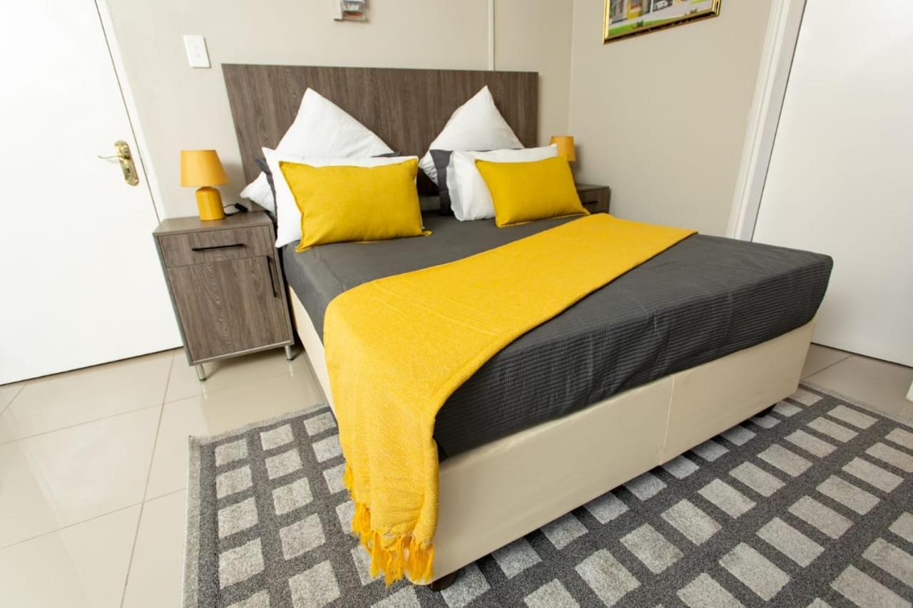 Deluxe Double or Twin Room - Photo 8