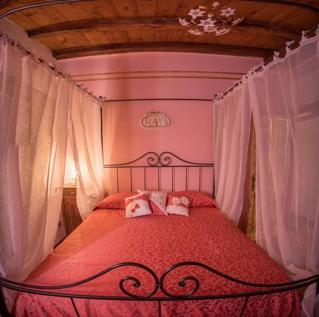 Standard Double Room - Photo 1