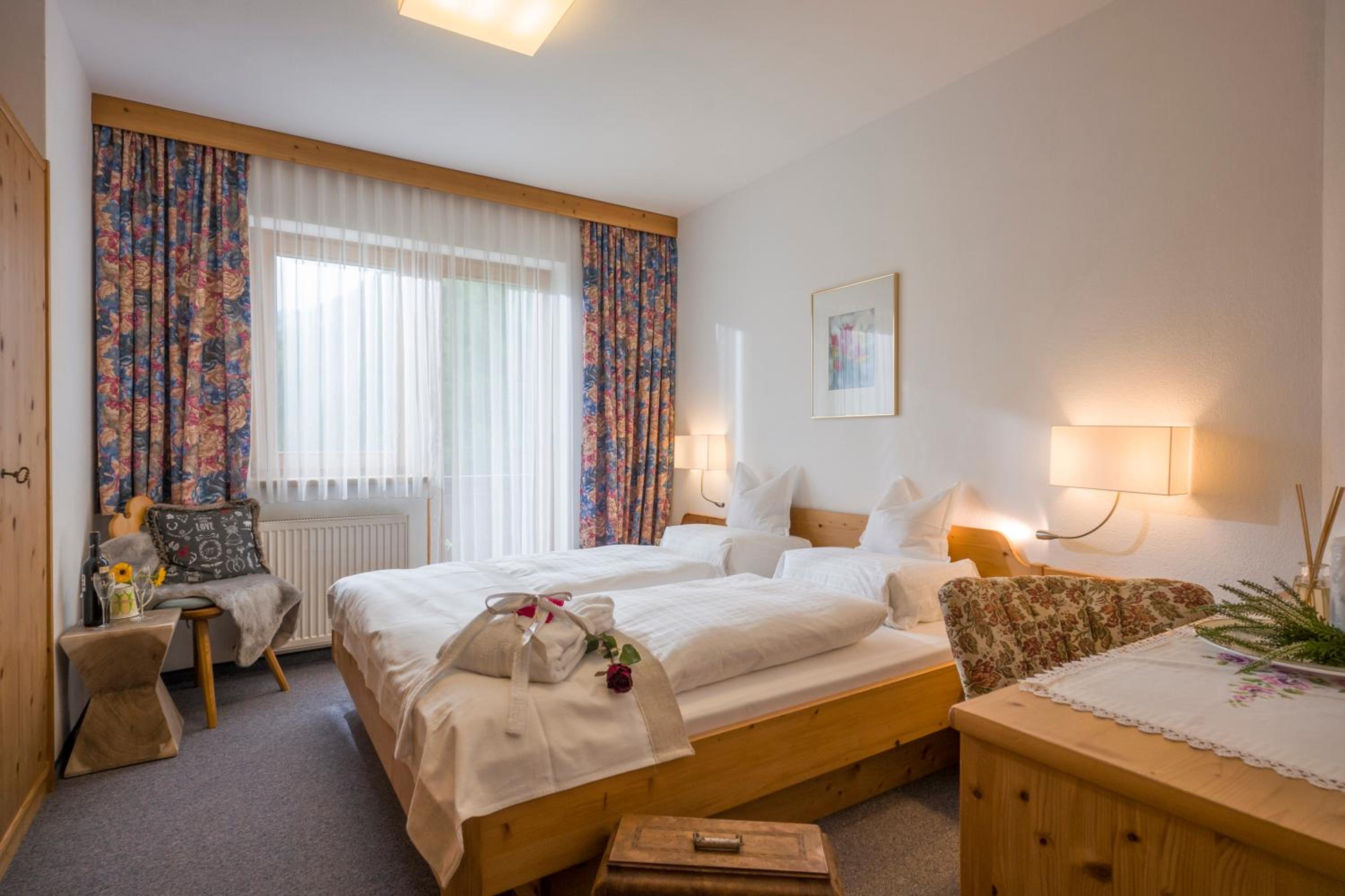 Budget Double Room photo 2