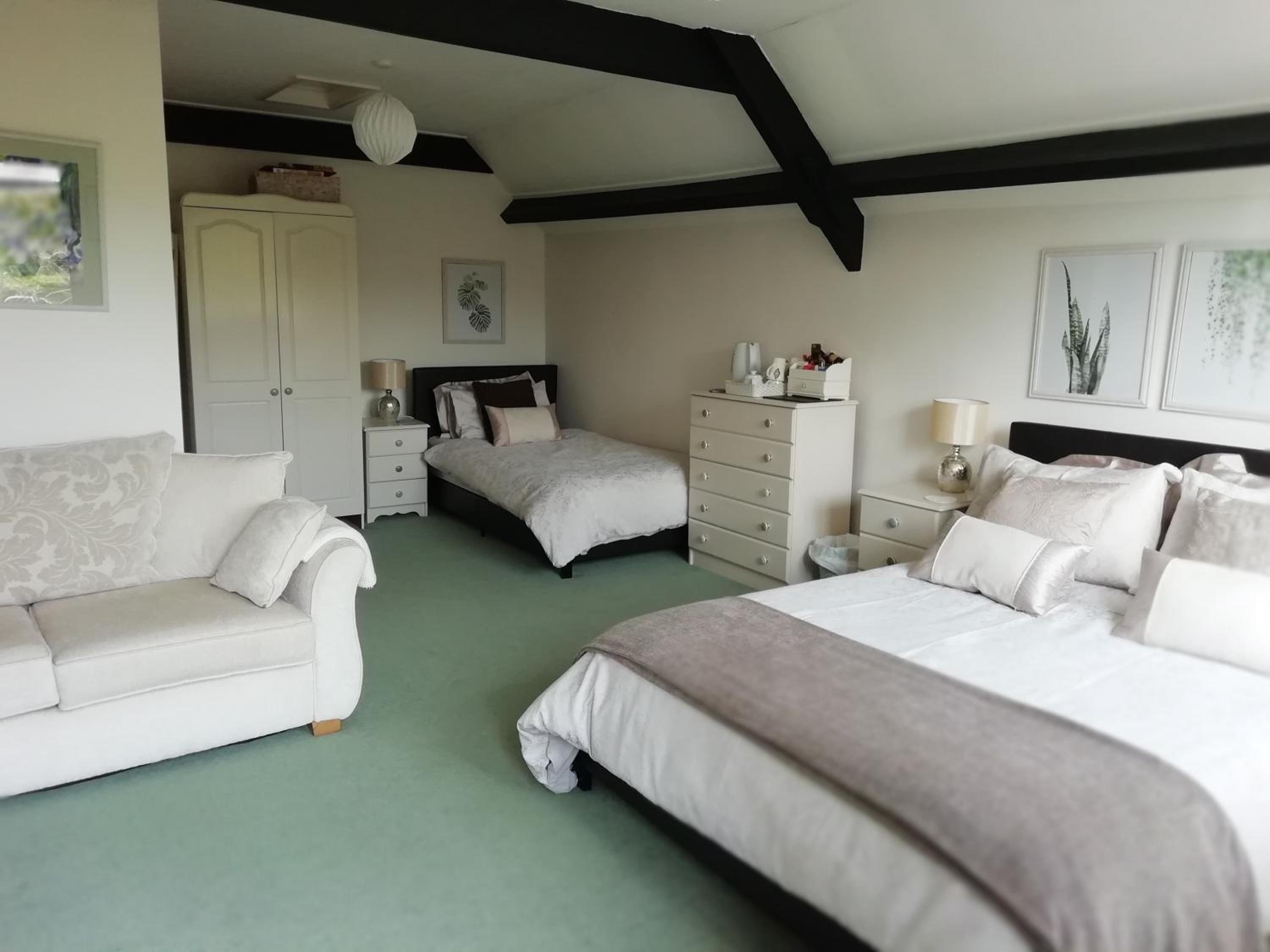 Triple Room photo 2