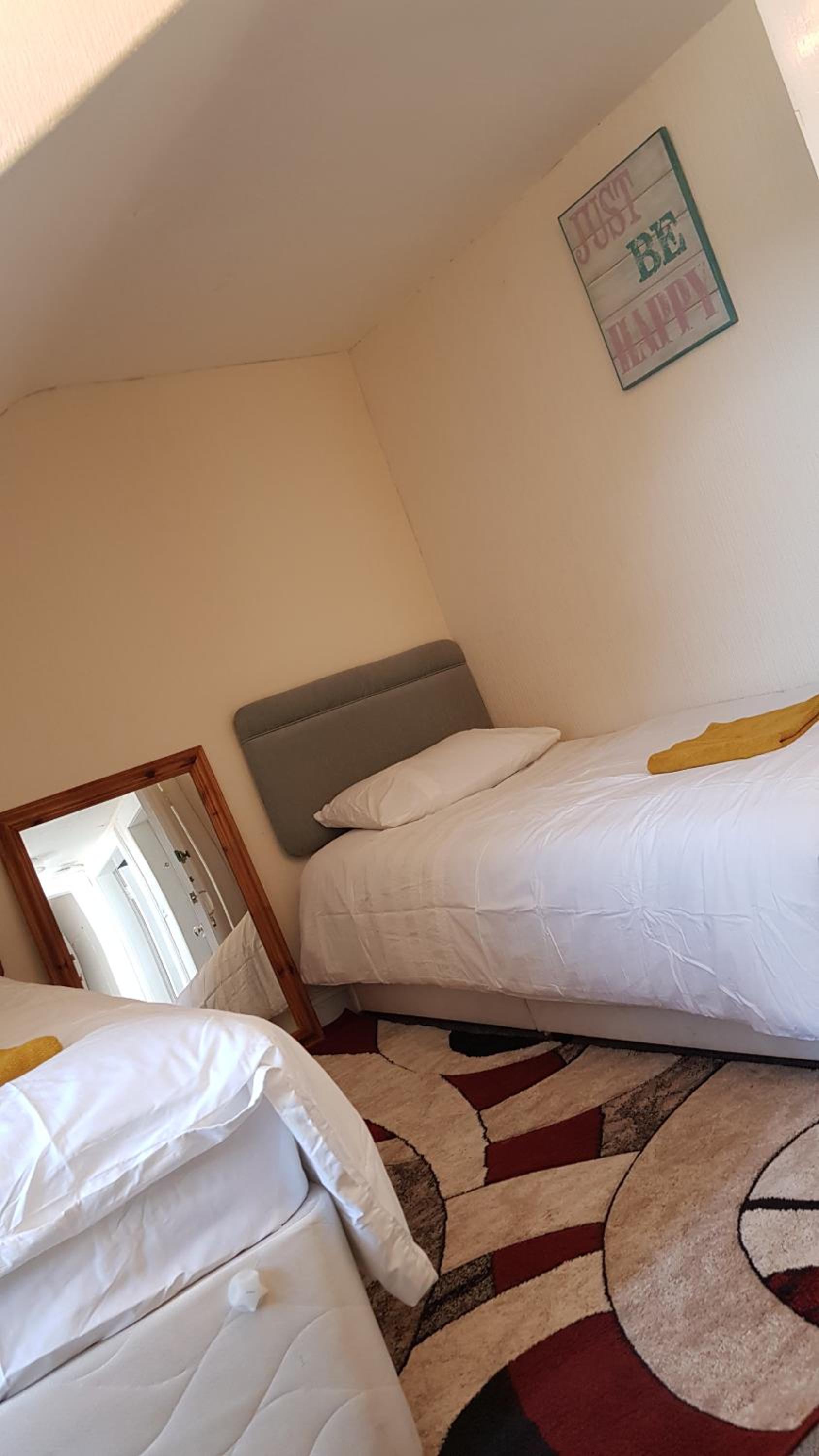 Economy Twin Room