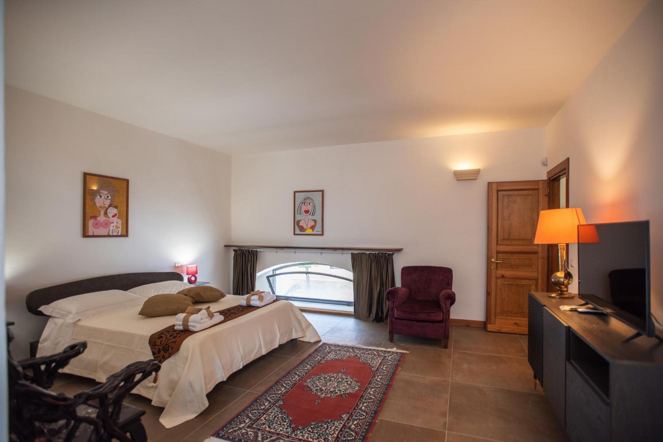 Suite with Terrace - Photo 12