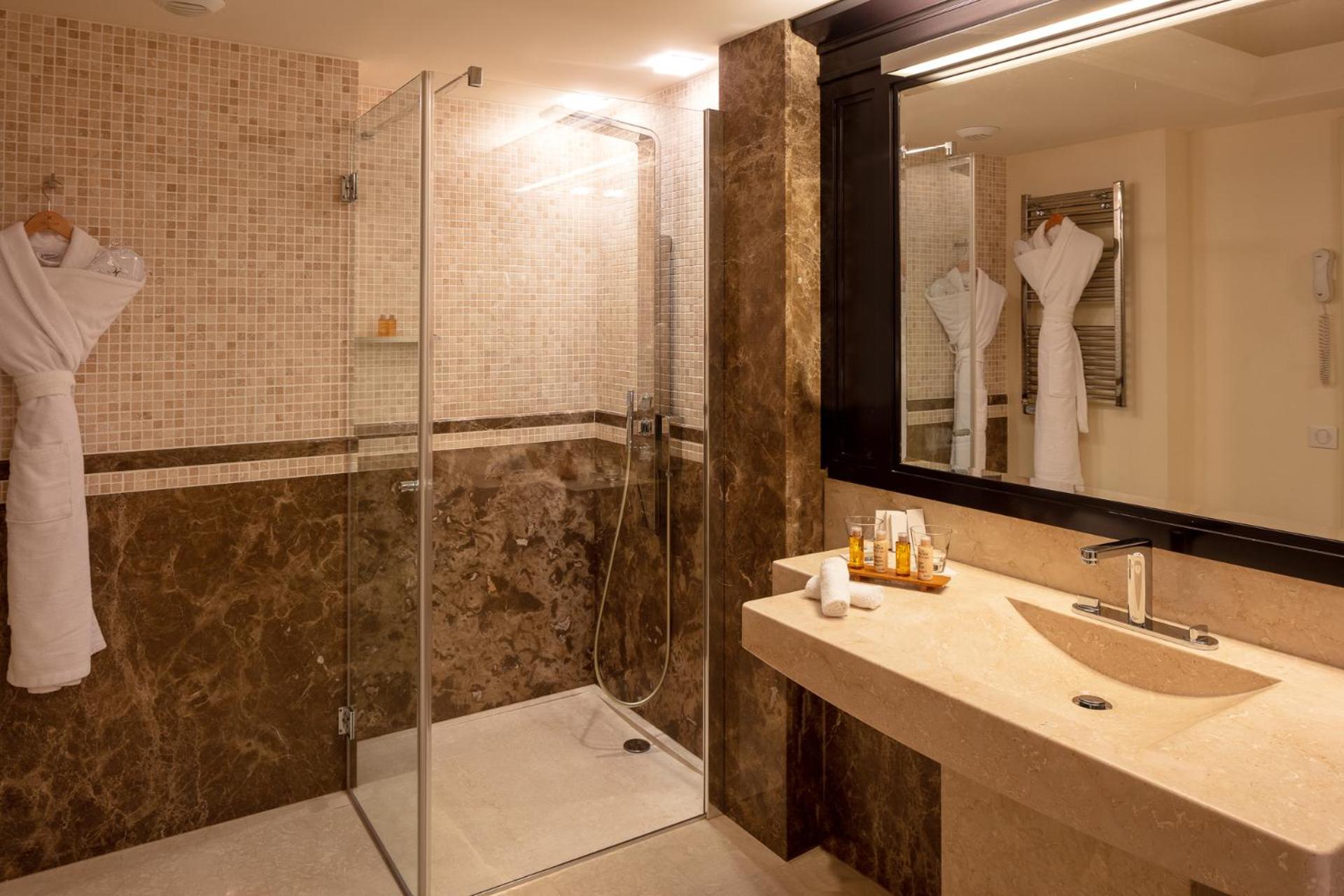 Junior Suite with Sea View photo 3