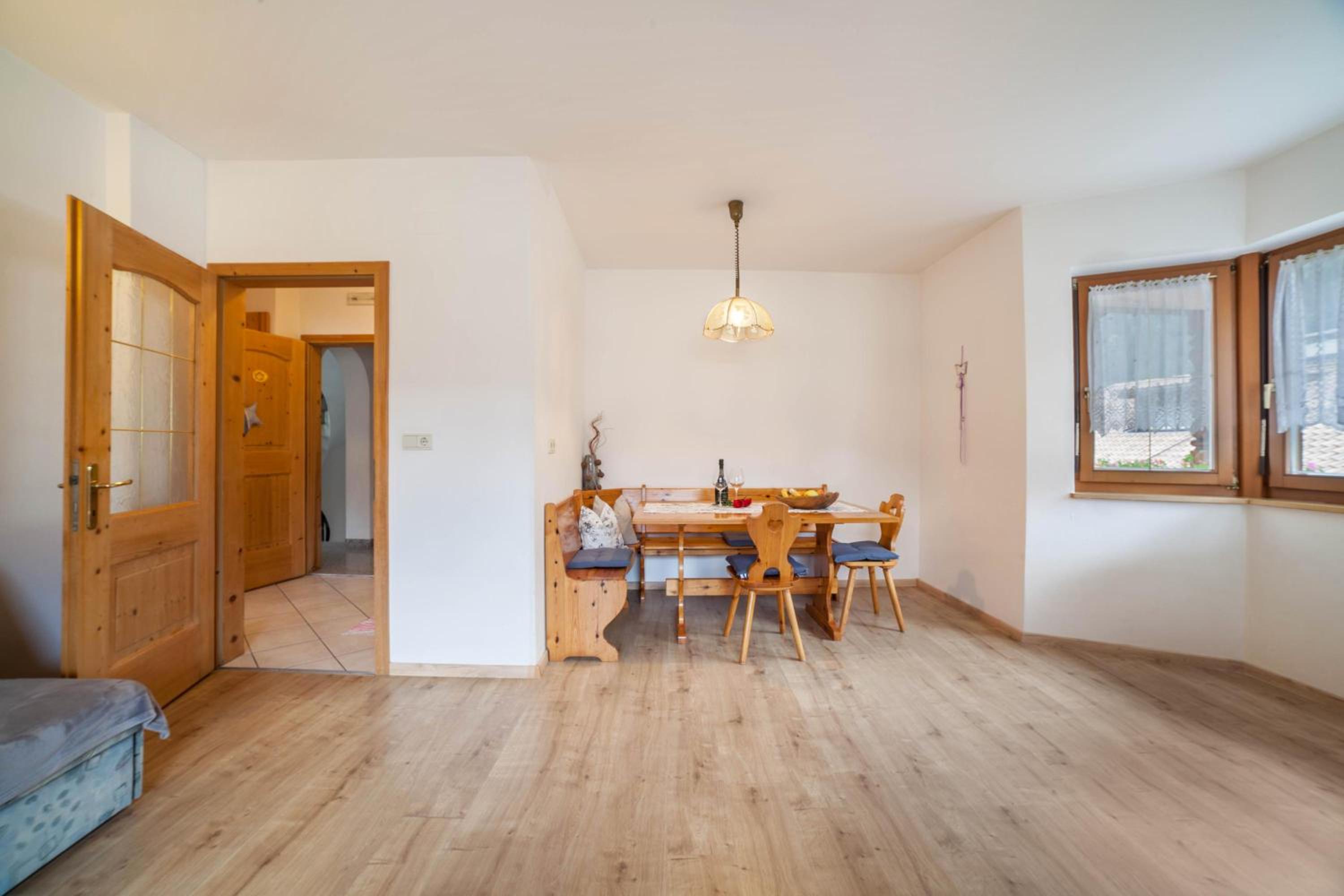 Superior One-Bedroom Apartment with Balcony - Photo 18