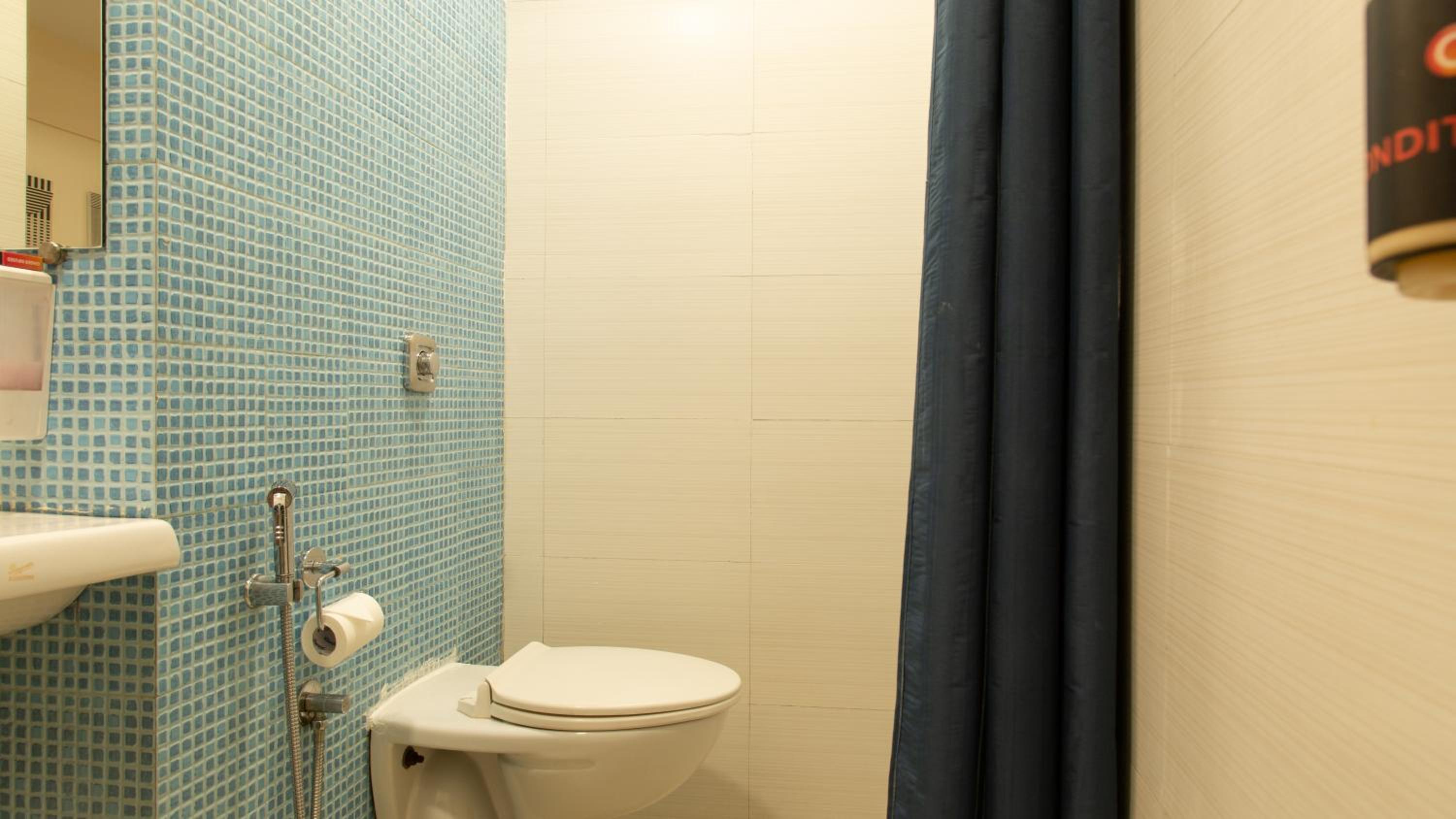 Queen Room - Photo 2