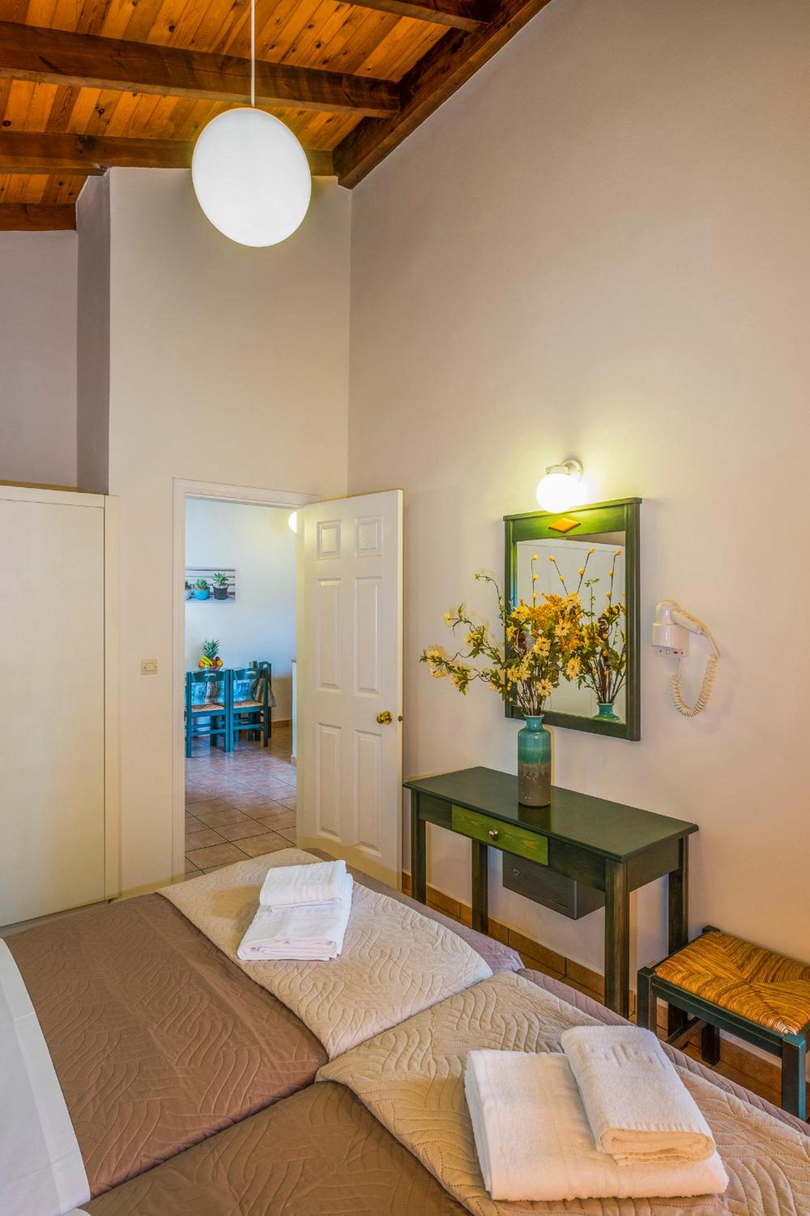 Apartment - Photo 4
