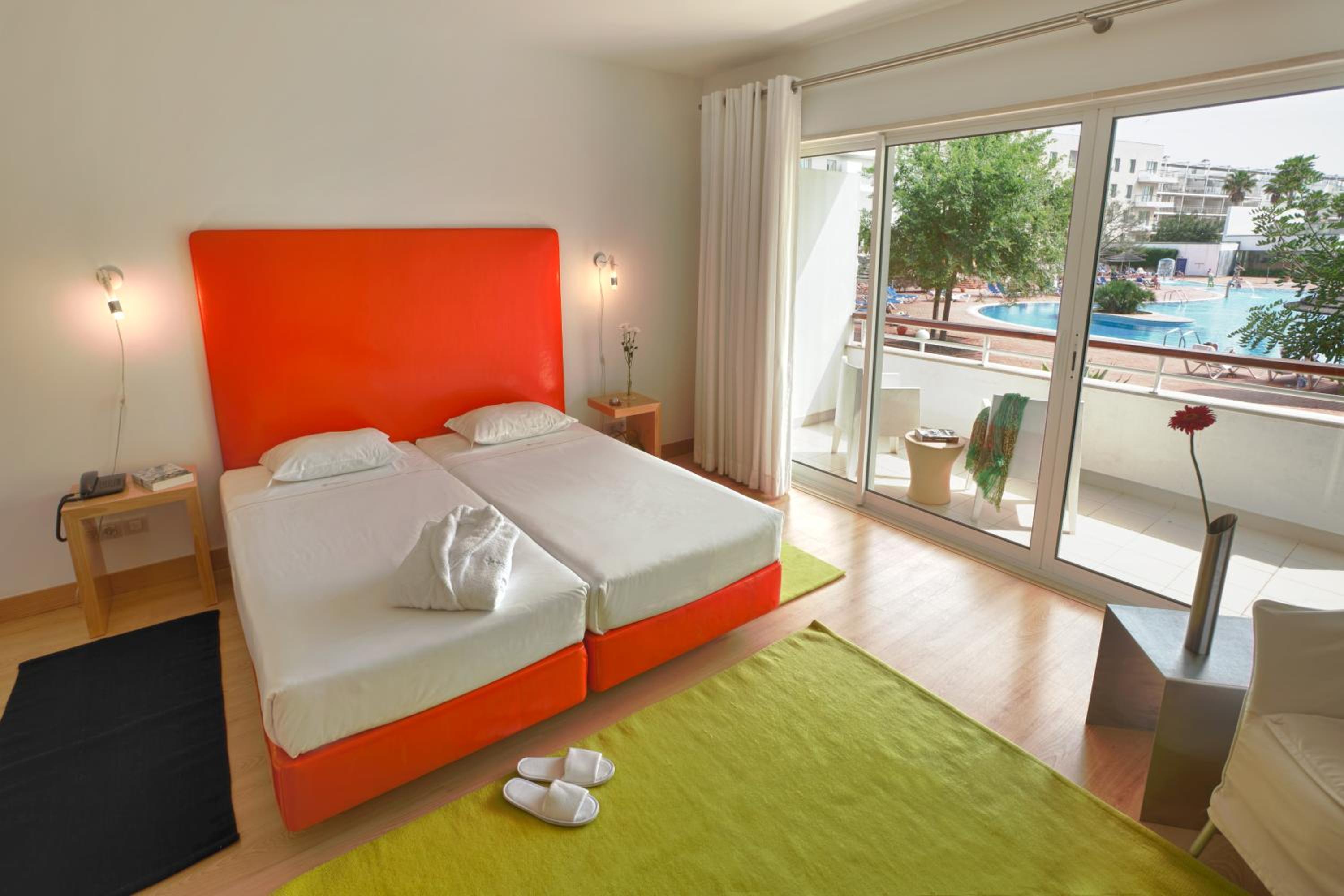 Superior Studio with Pool or Marina View - Photo 6