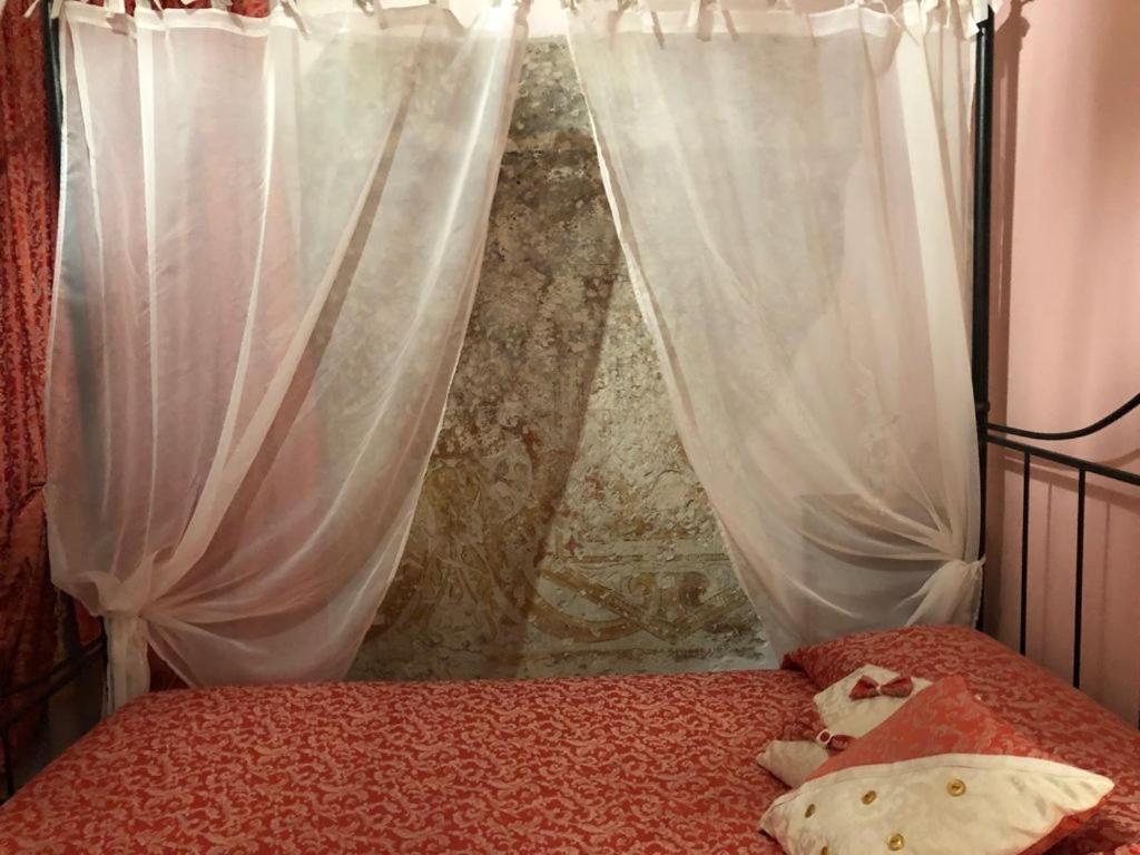 Standard Double Room - Photo 2
